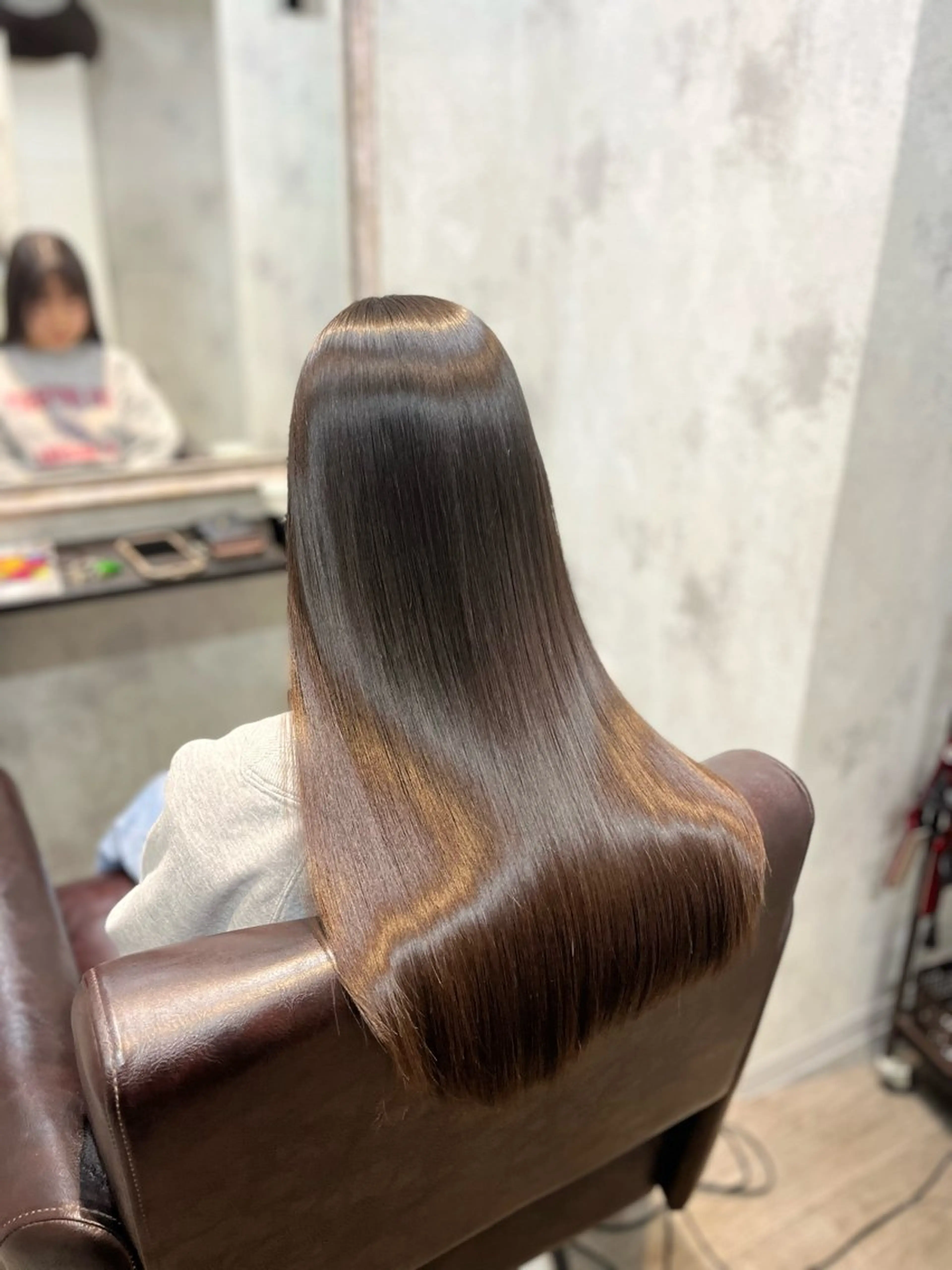 ロング 髪質改善 トリートメント she2新宿所属・✨️極艶髪質改善✖️ クロスパーマ✨のヘアスタイル