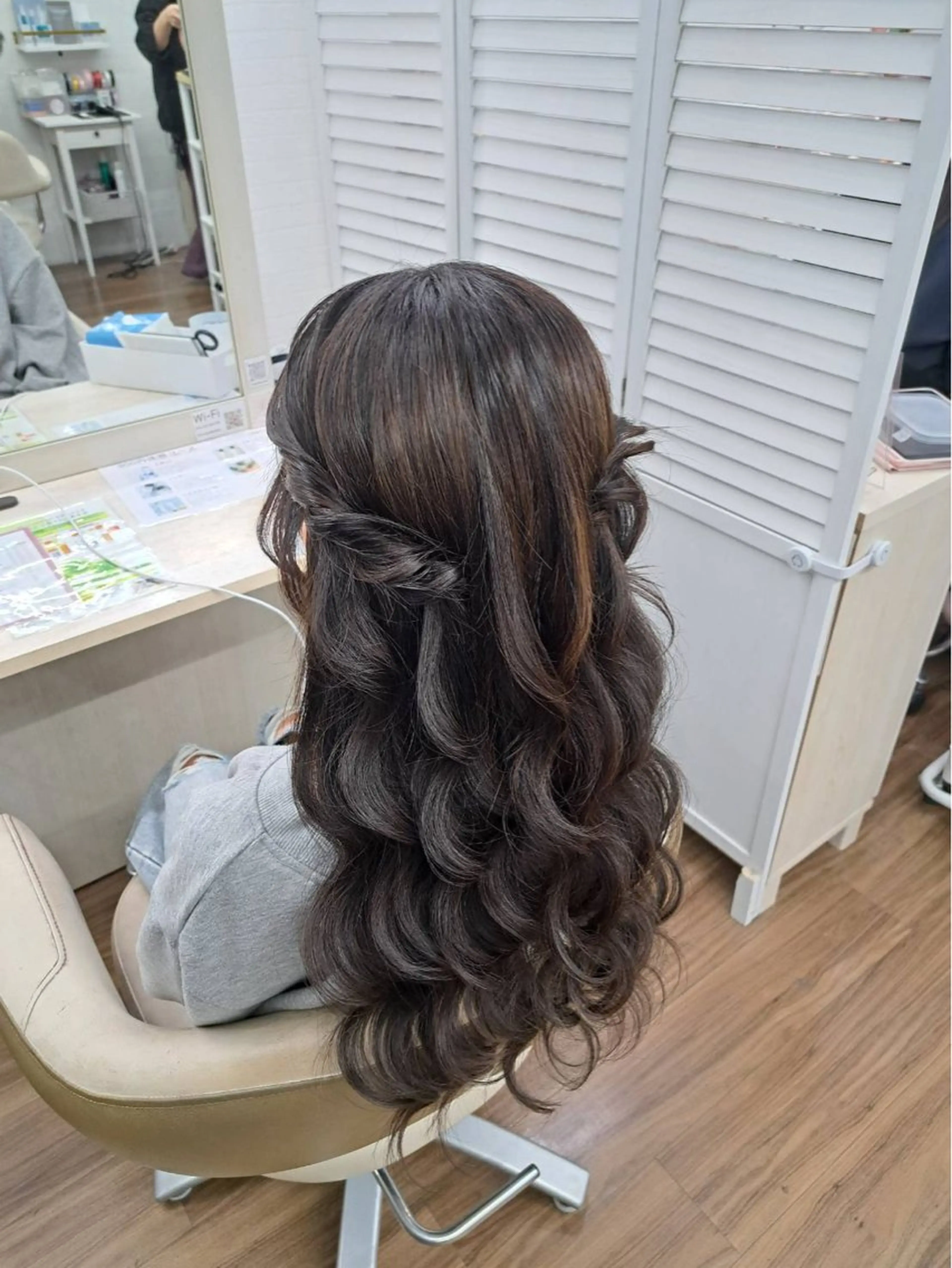 ロング ヘアセット GLOSS 心斎橋 山上のヘアスタイル