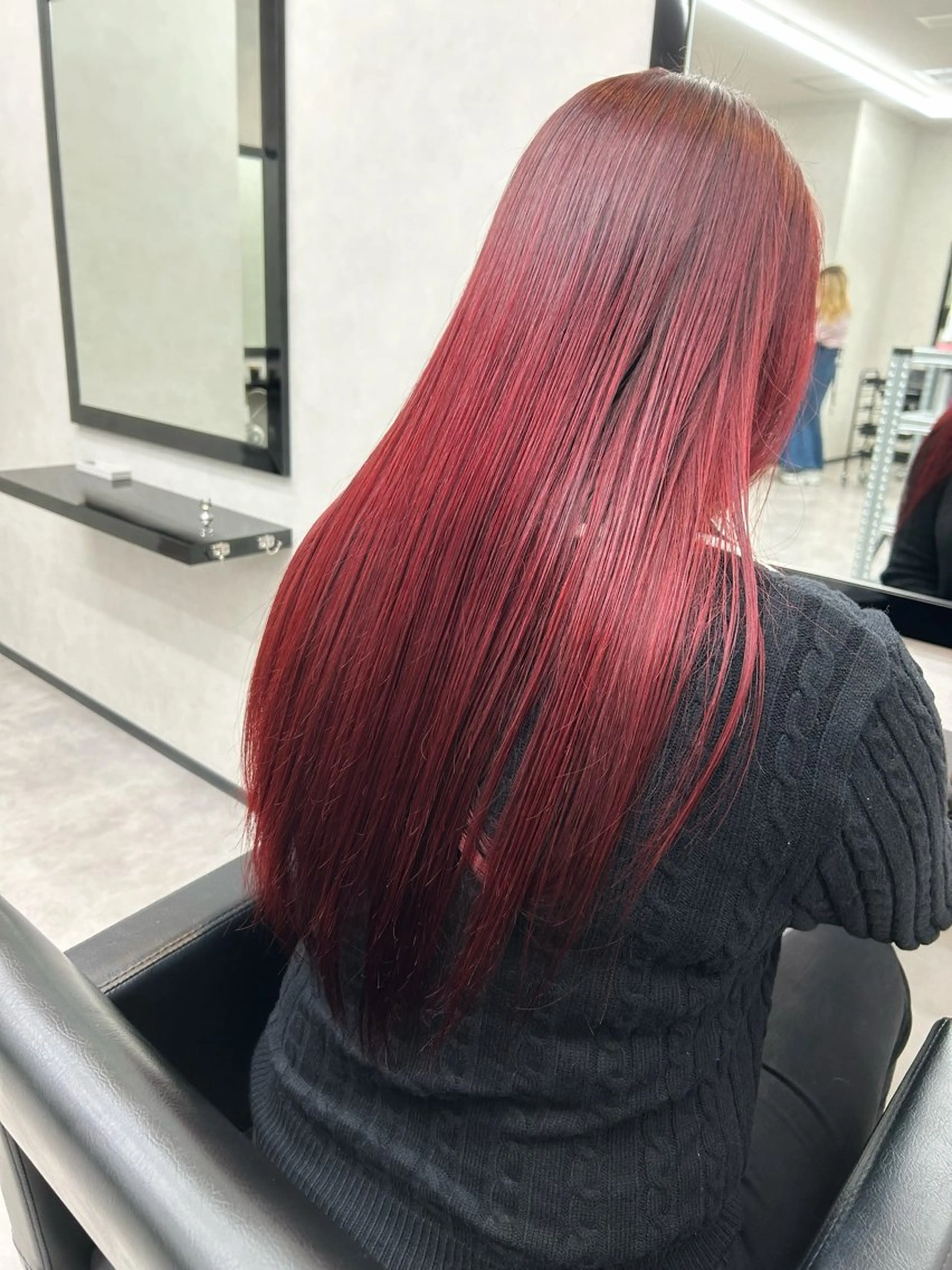 ロング カラー レッドカラー ロング カット ヘアカラー ナカジマ ナナのヘアスタイル