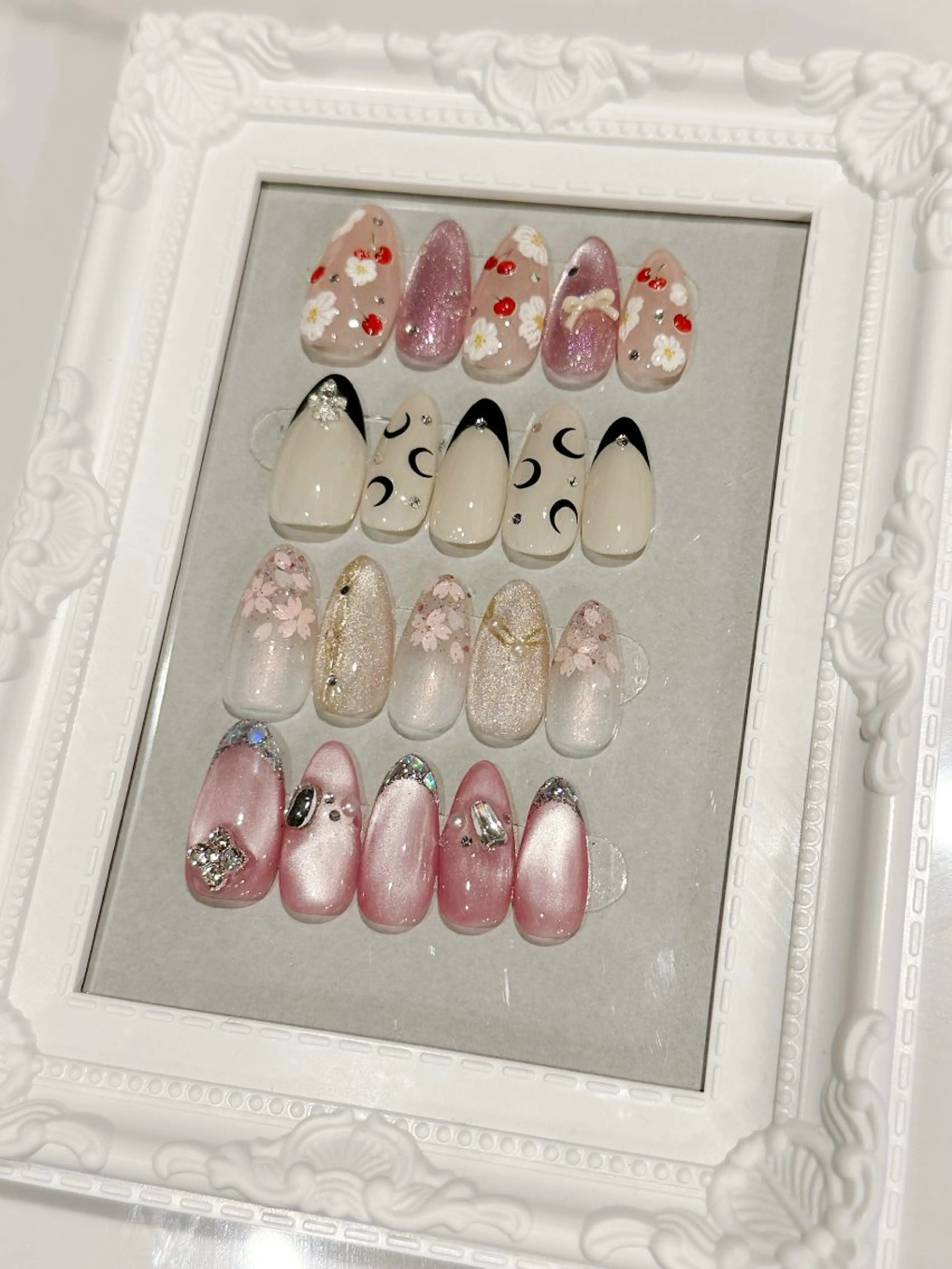 ネイル ★RISA★ 伊勢崎 【KARAT】のネイルデザイン