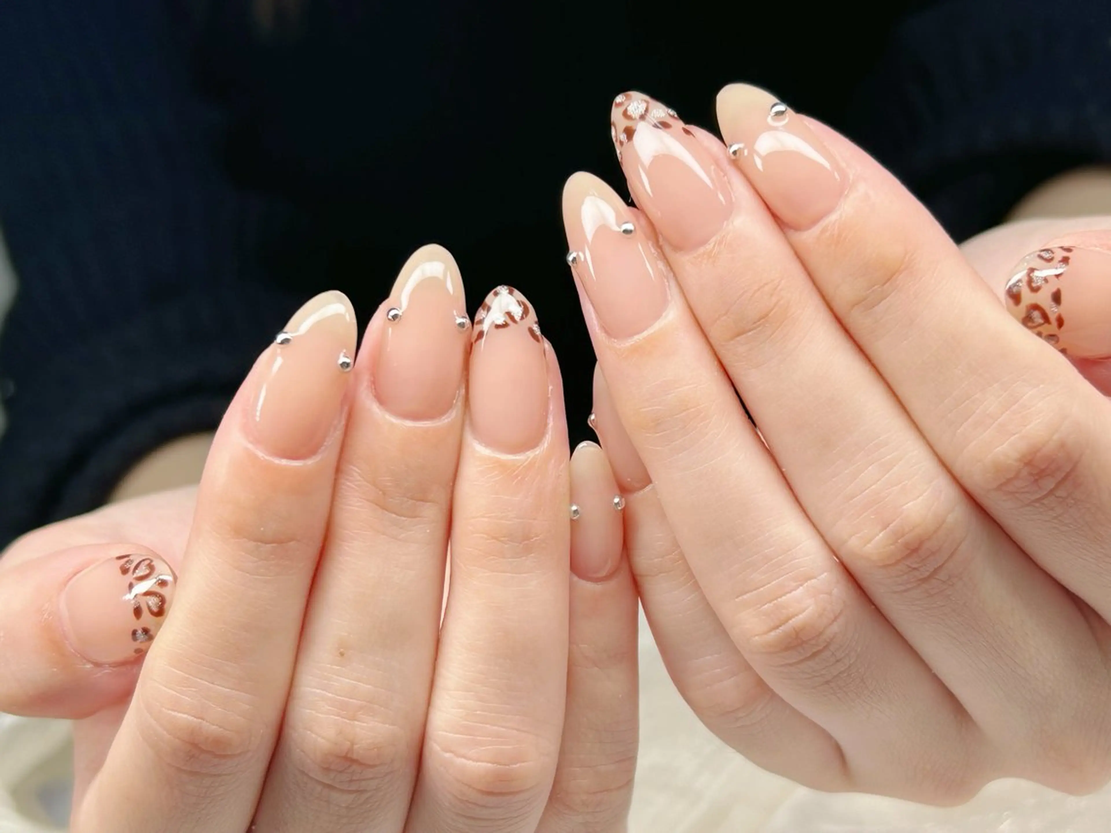ネイル アートネイル チークネイル 成人式 入学式 長さ出し ハンドネイル Lino Nailのネイルデザイン