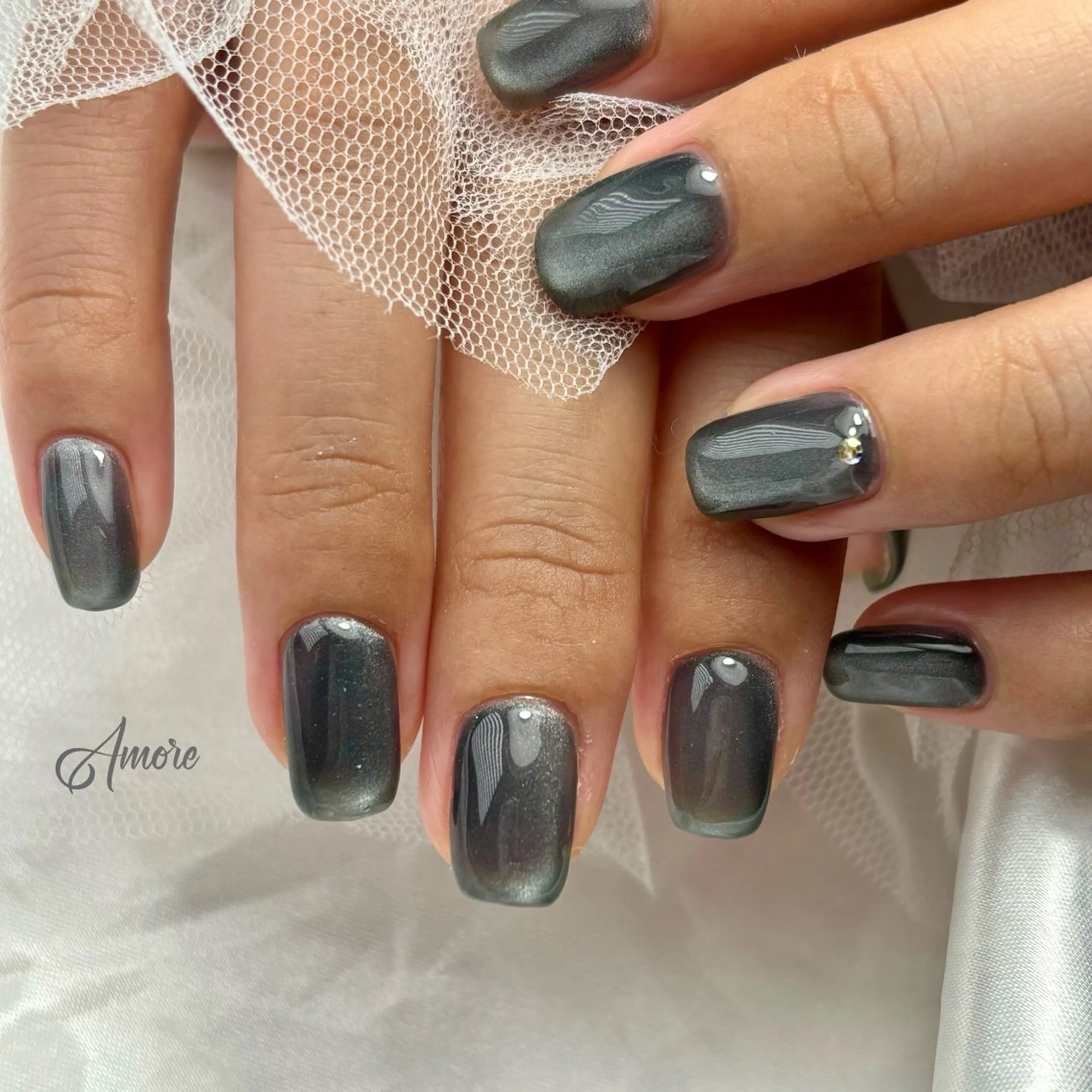 ネイル ジェルネイル キラキラネイル 韓国ネイル マグネットネイル パラジェル You kyehwaのネイルデザイン