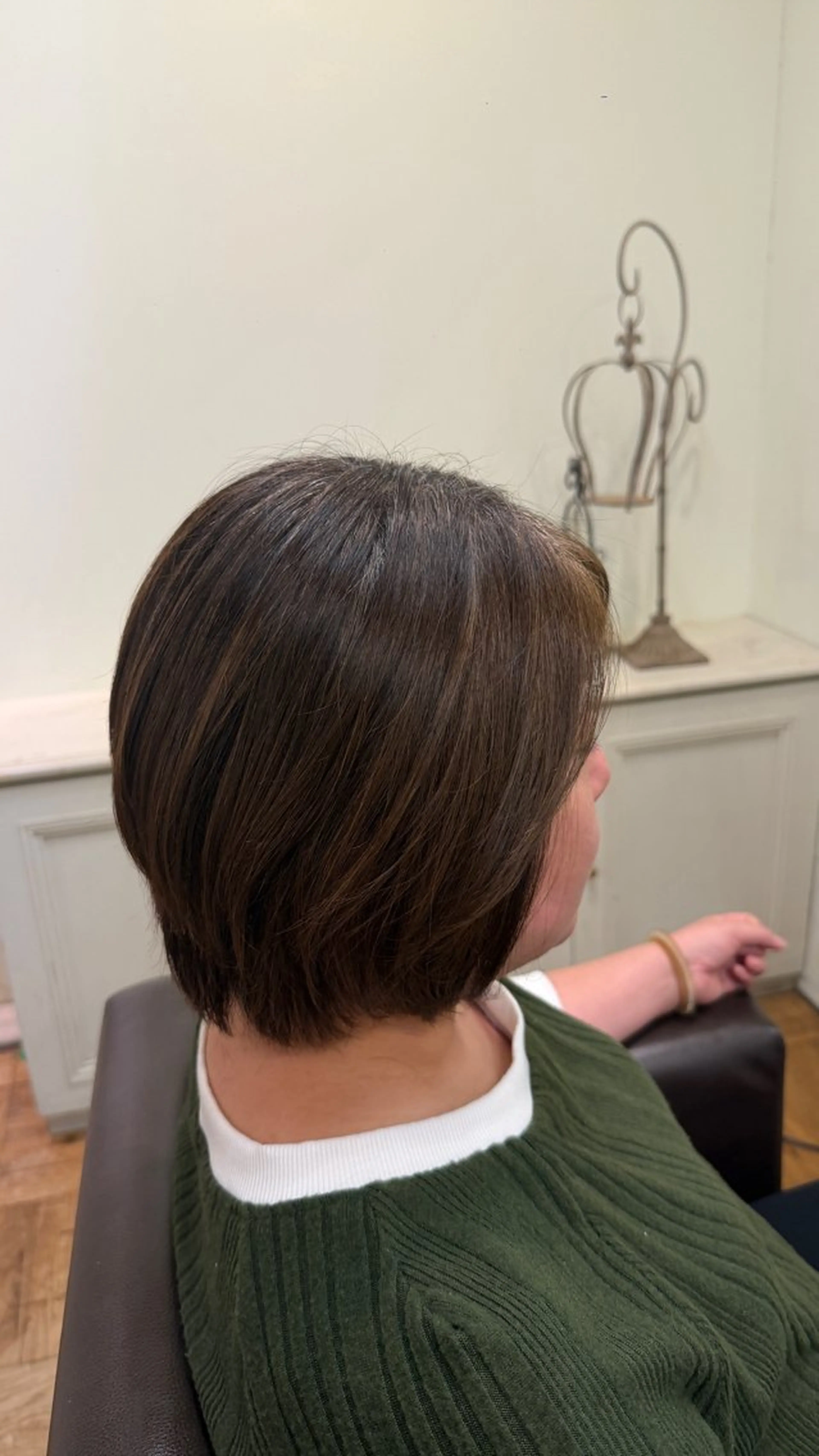 ショート ボブ 南草津/トレンドカラ ー/パーマ 西村美月のヘアスタイル