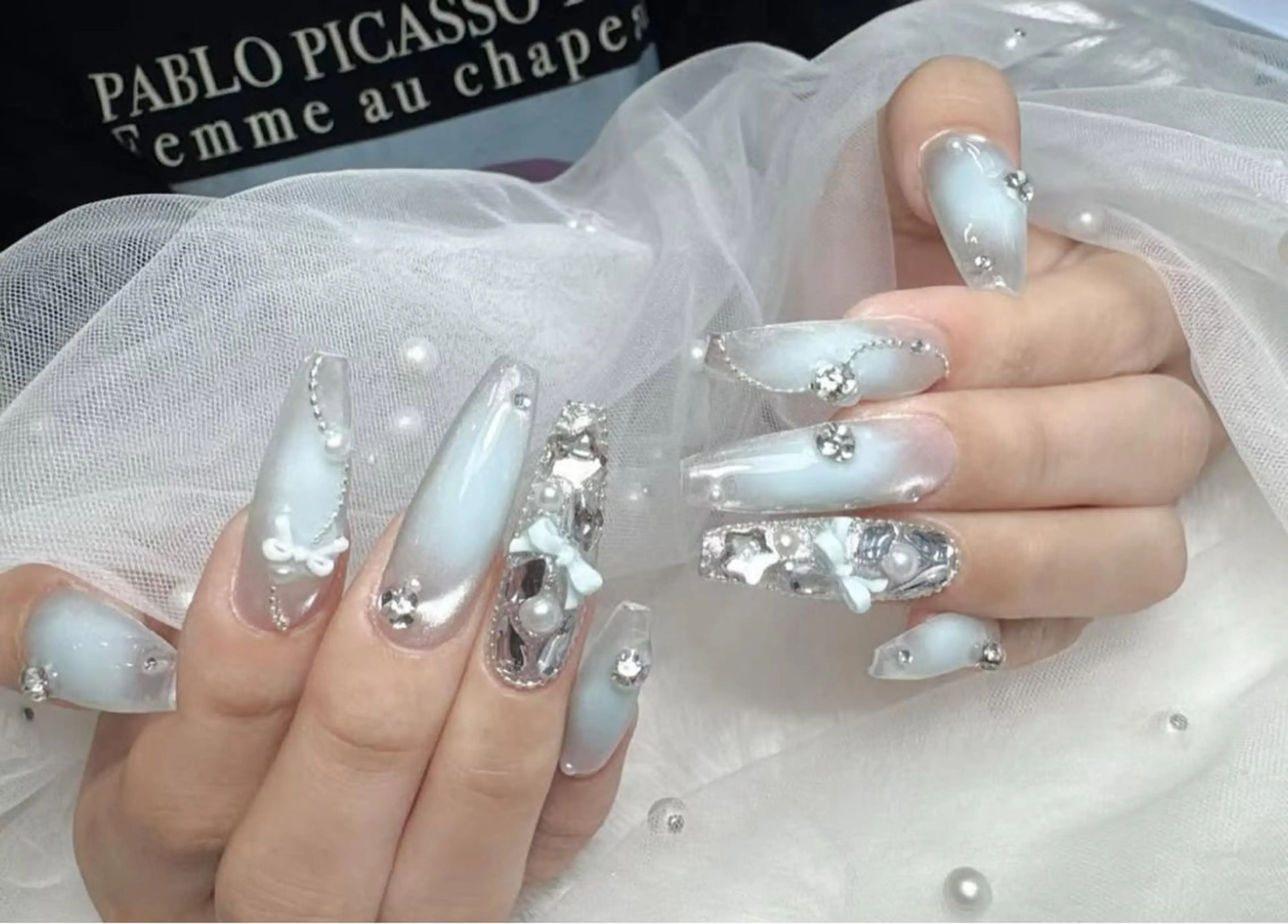 ネイル アートネイル フラワーネイル フレンチネイル ジェルネイル グラデーション ハンドネイル Ryunail所属・Ryu Nail NekoChanのネイルデザイン