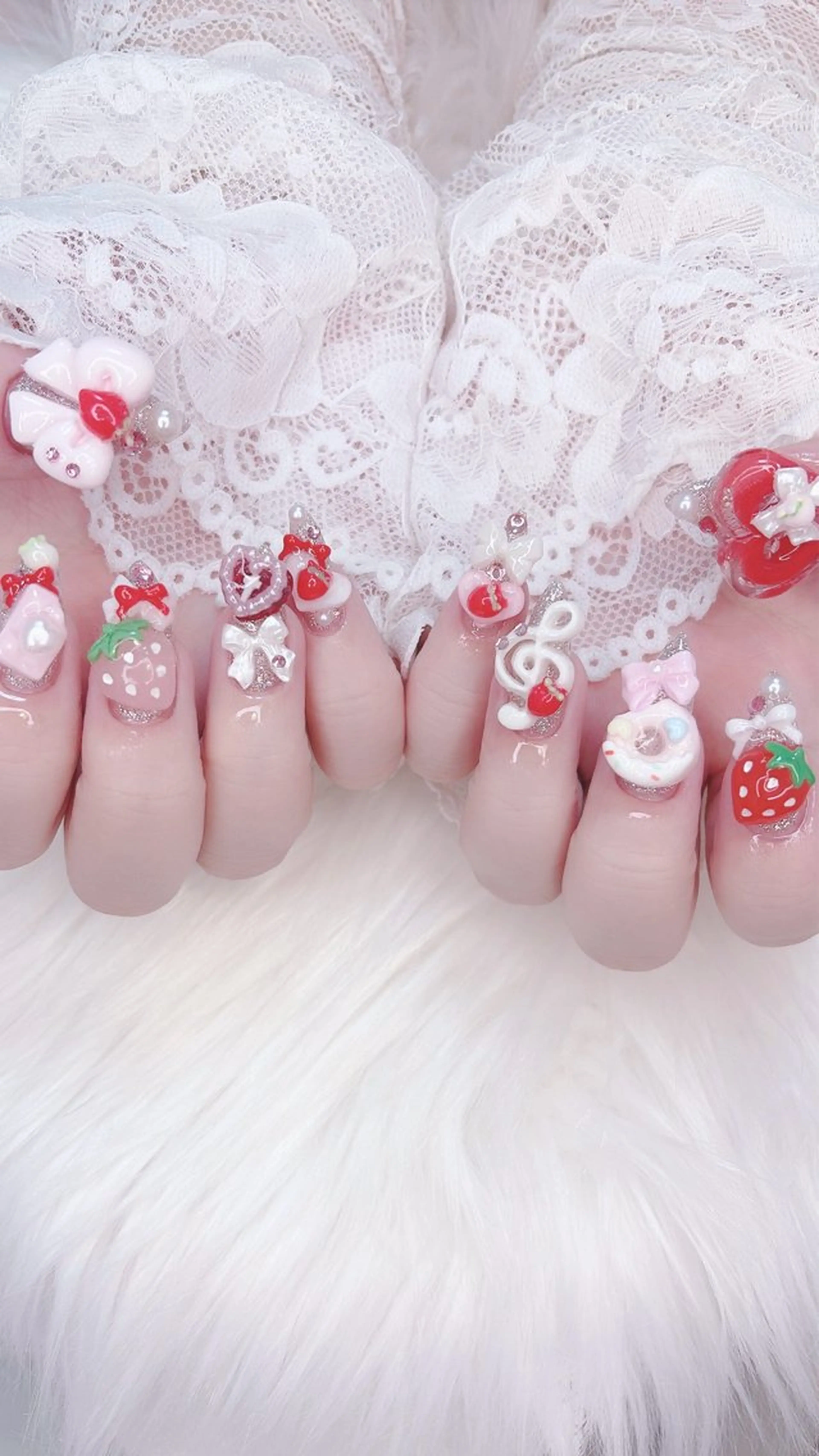 ネイル フレンチネイル ガーリー ロングネイル ハンドネイル mini nailのネイルデザイン