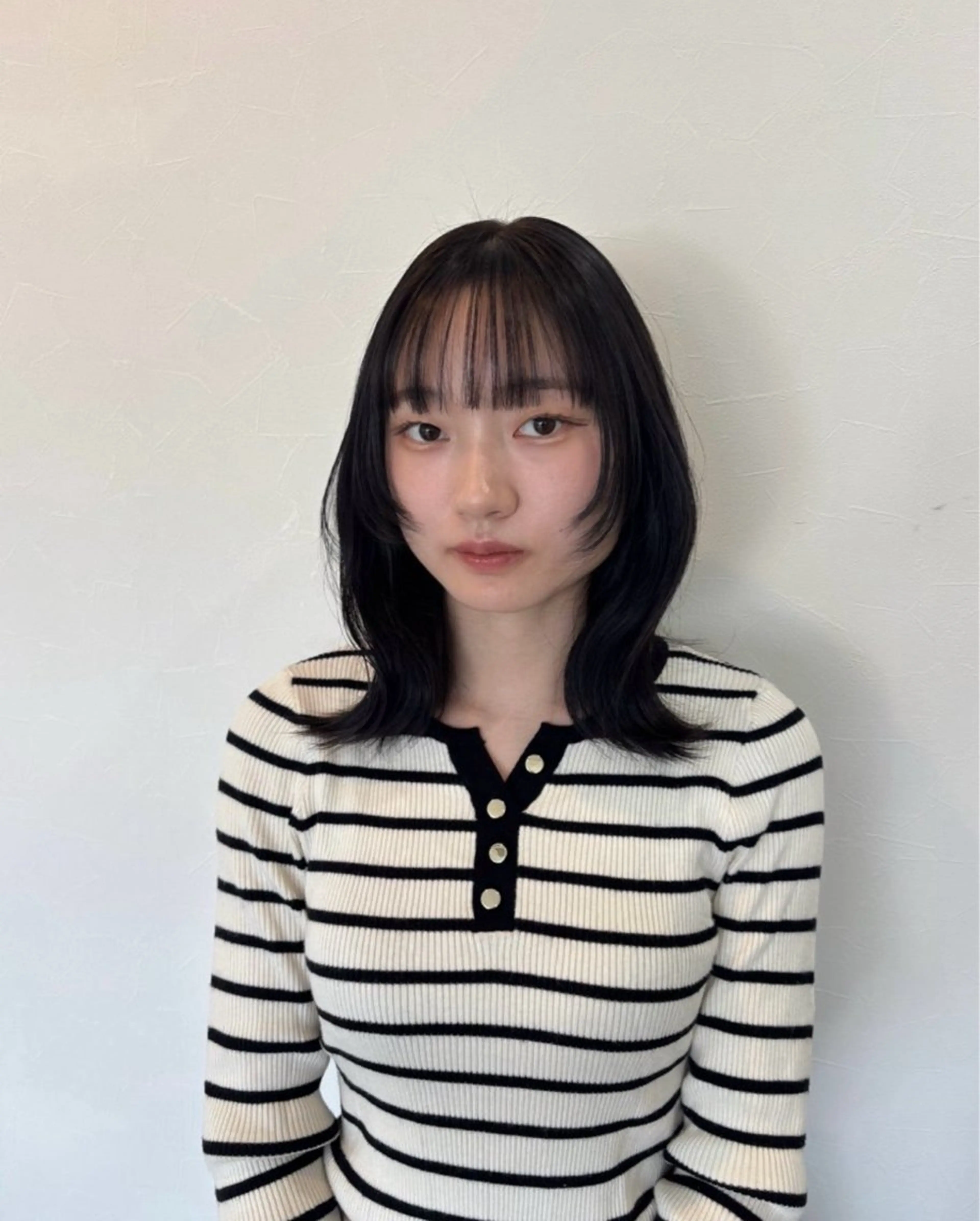 ミディアム ボブ くびれヘア 顔周りカット カット enrich / キタガワ カノンのヘアスタイル