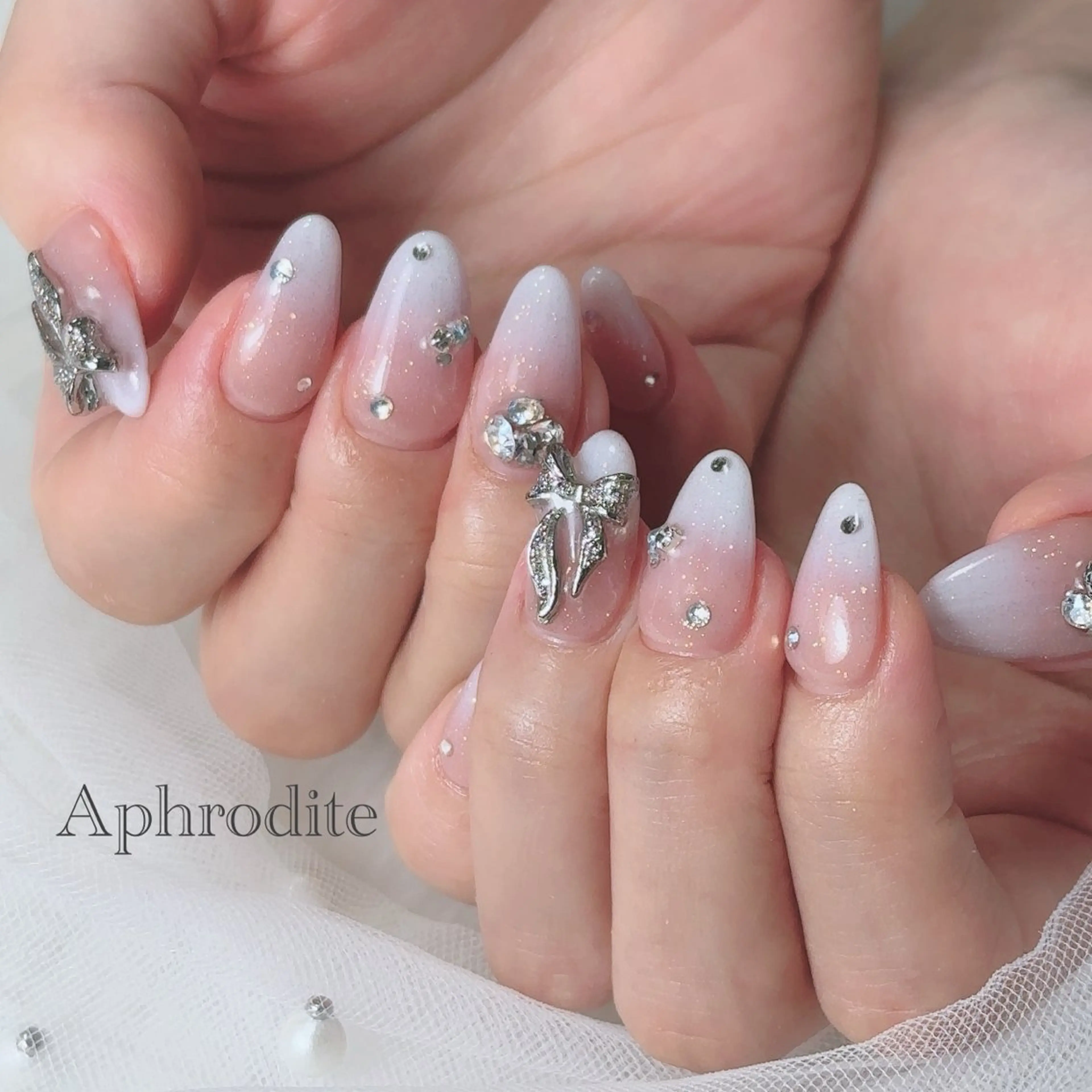 ネイル Aphrodite パラジェル認定サロンのネイルデザイン