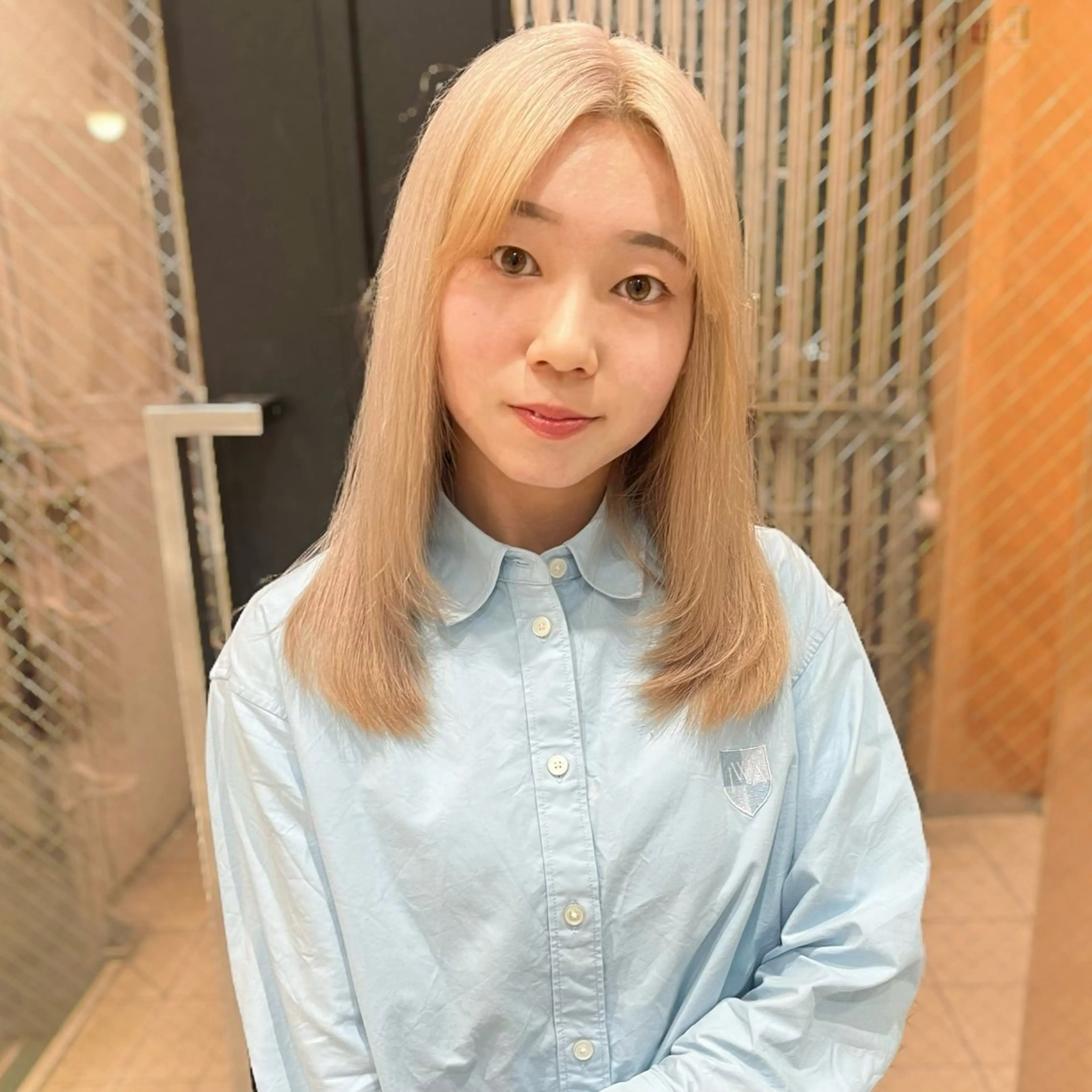 ロング カラー ベージュカラー ブロンド ブロンドベージュ MEI🎀つやカラー 🎀レイヤー🎀渋谷のヘアスタイル