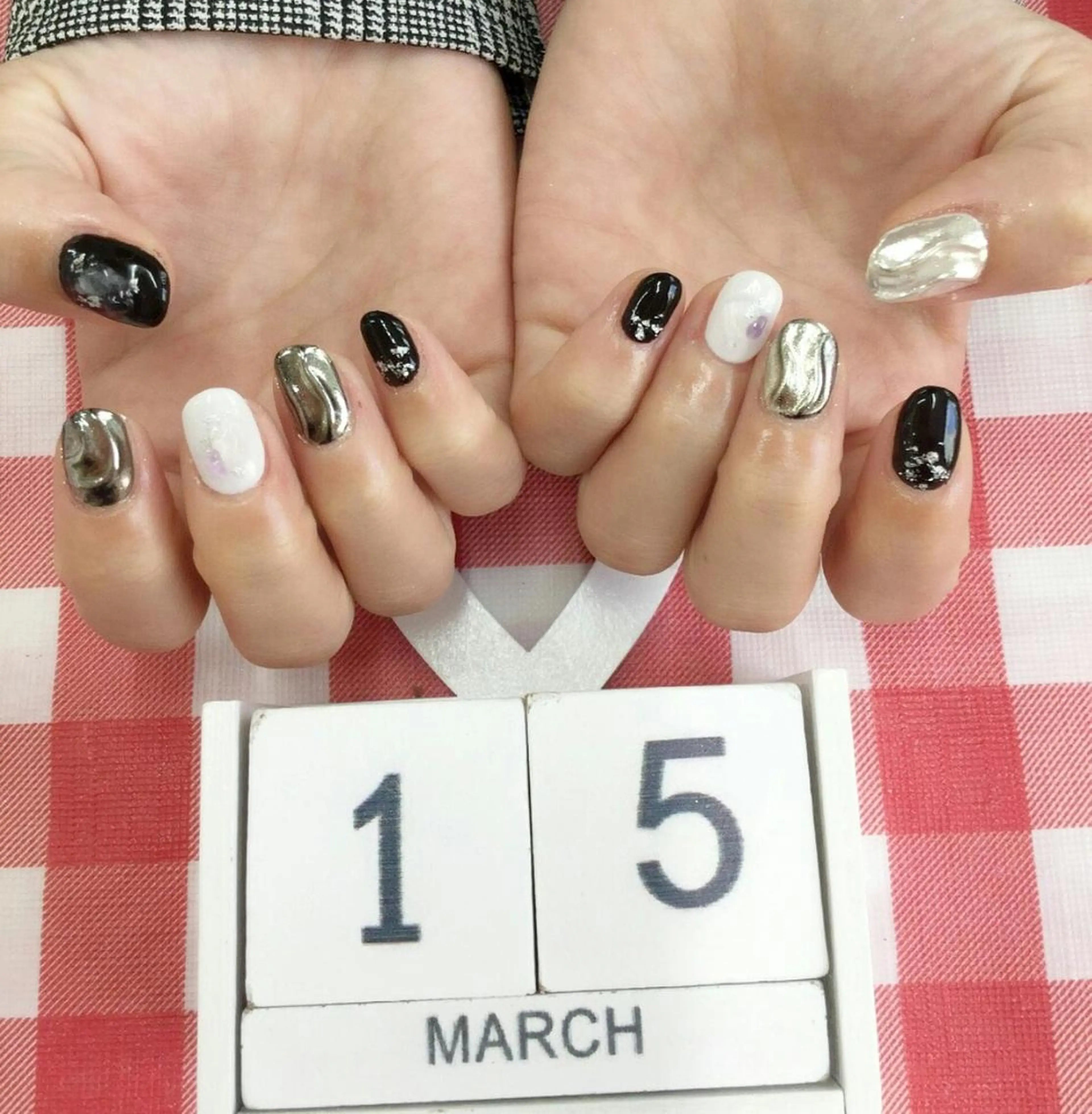 ネイル ミラーネイル JEWEL nailのネイルデザイン