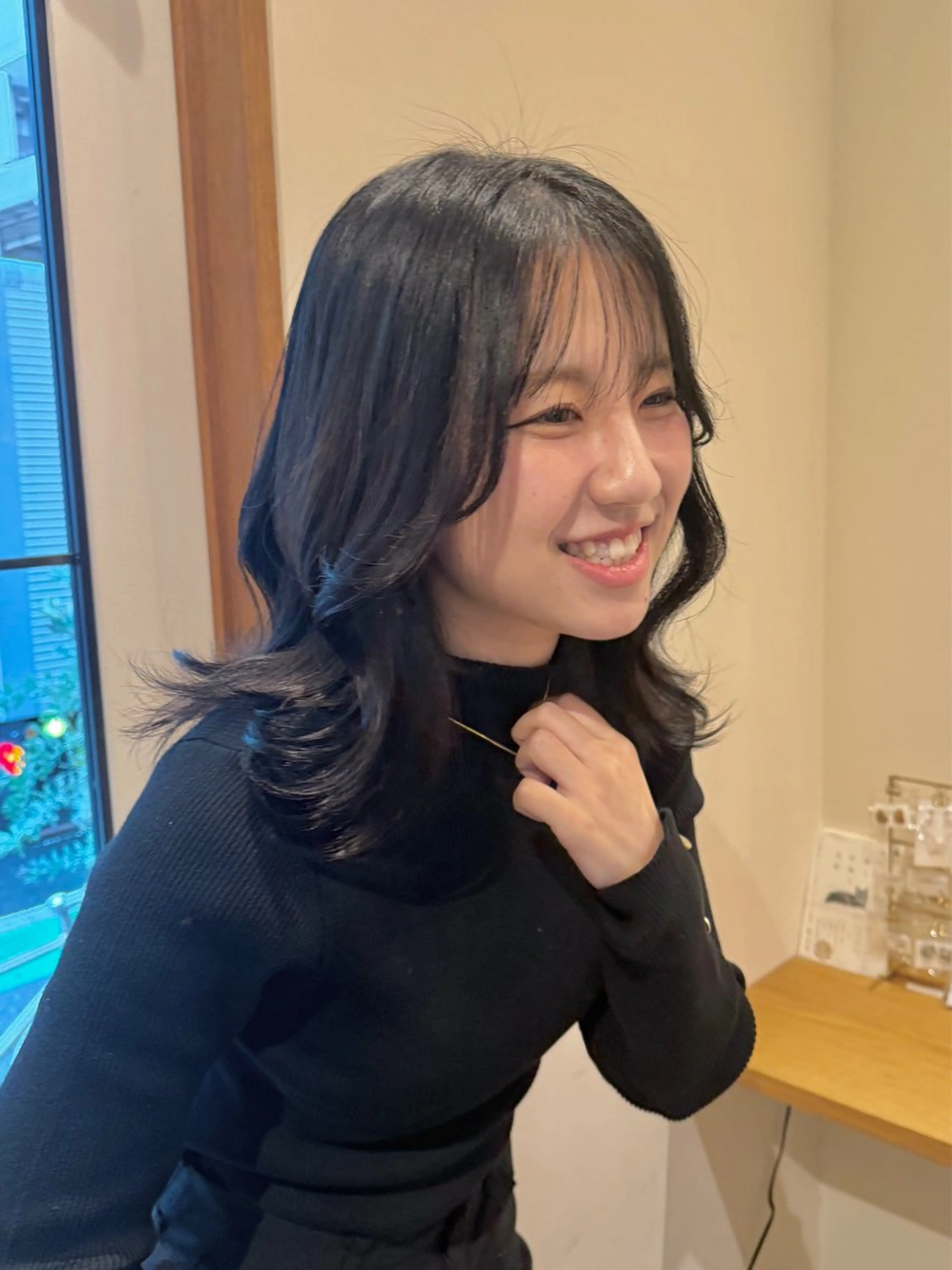 ミディアム カラー ‎🤍江坂 ハヤシアヤナ‎🤍のヘアスタイル