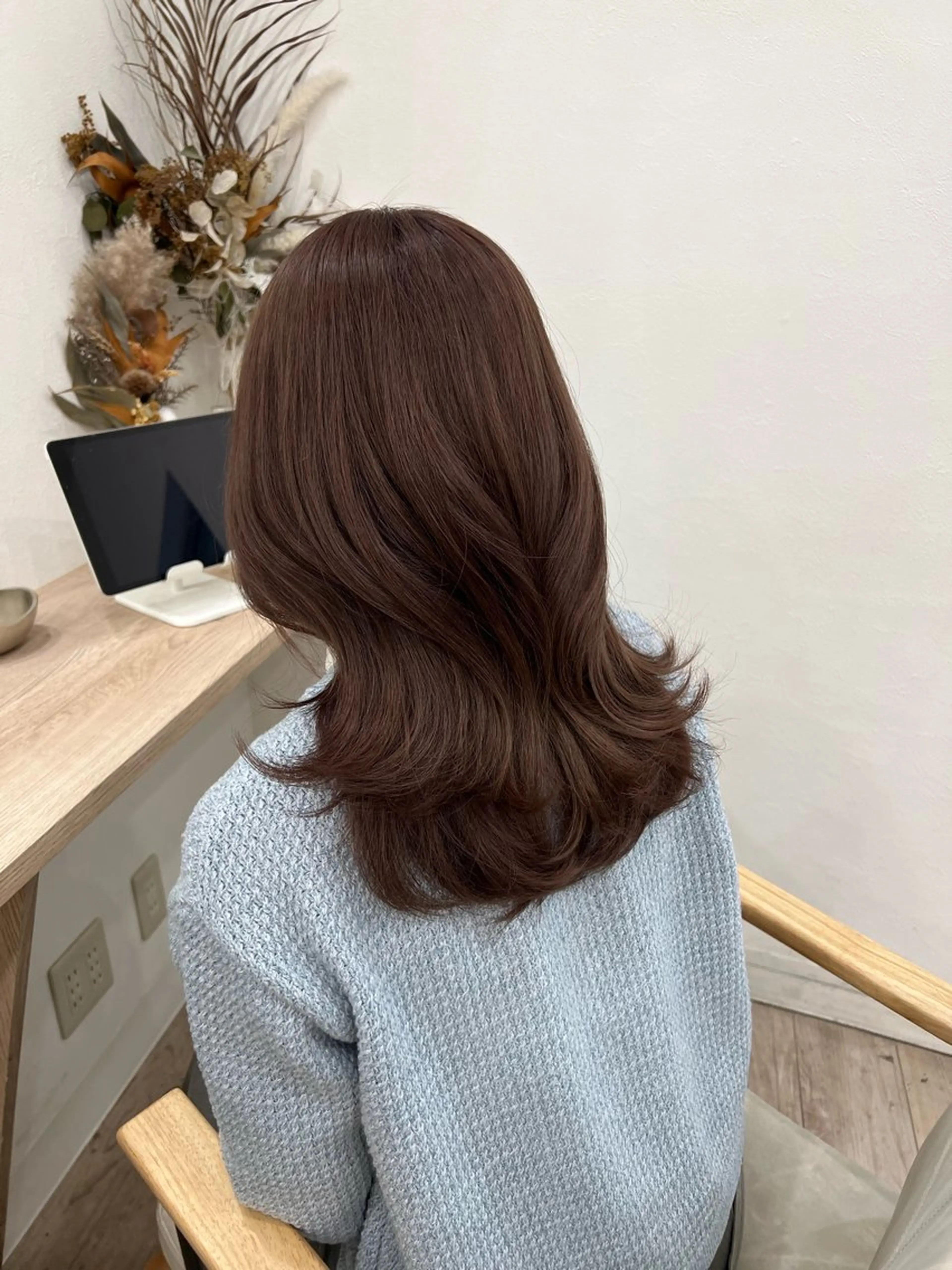 セミロング カラー TOKI mahoのヘアスタイル
