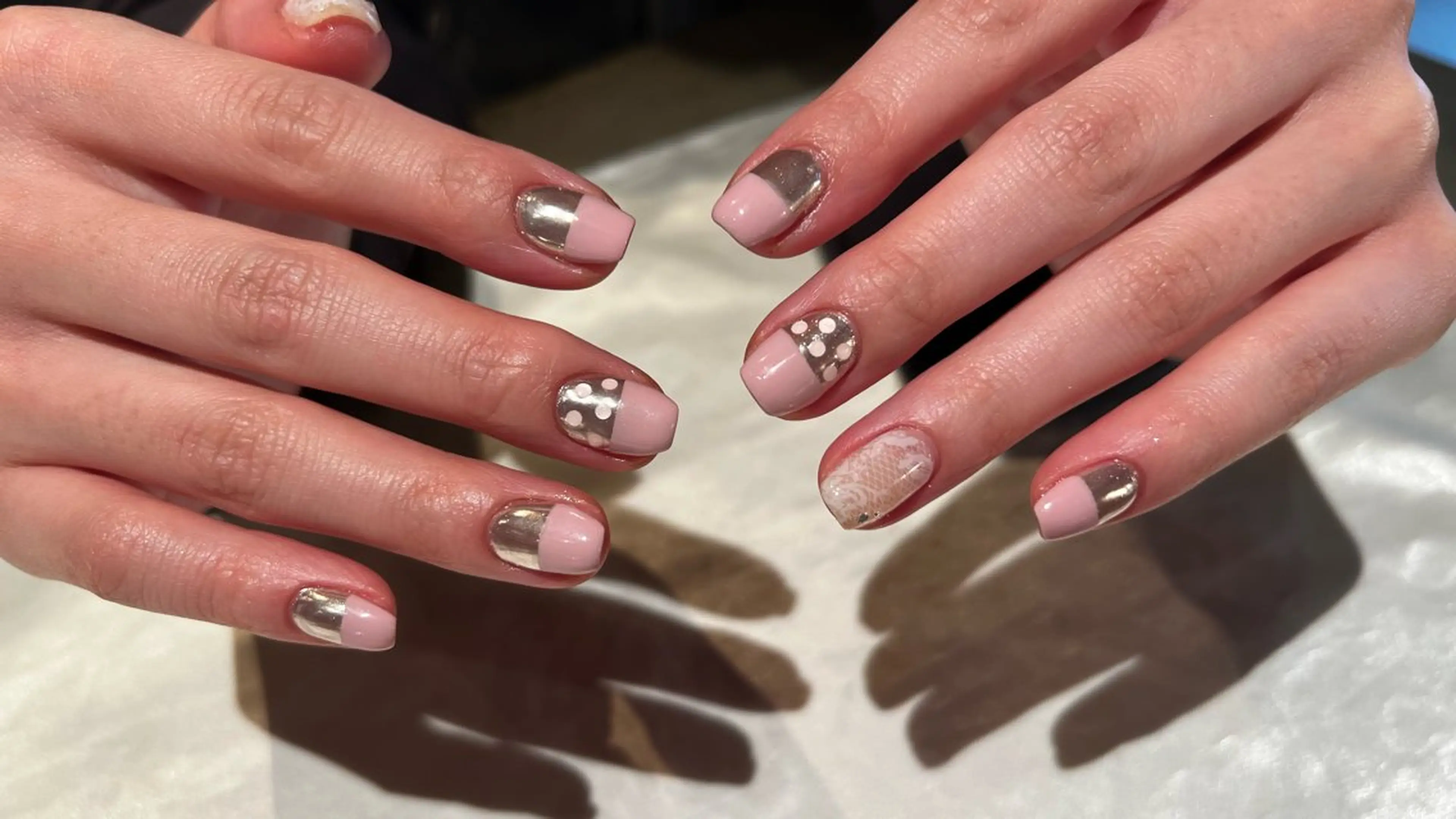 ネイル ドット レース ニュアンスネイル ピンク 春ネイル ハンドネイル ウエチ ノリカ🐸のネイルデザイン
