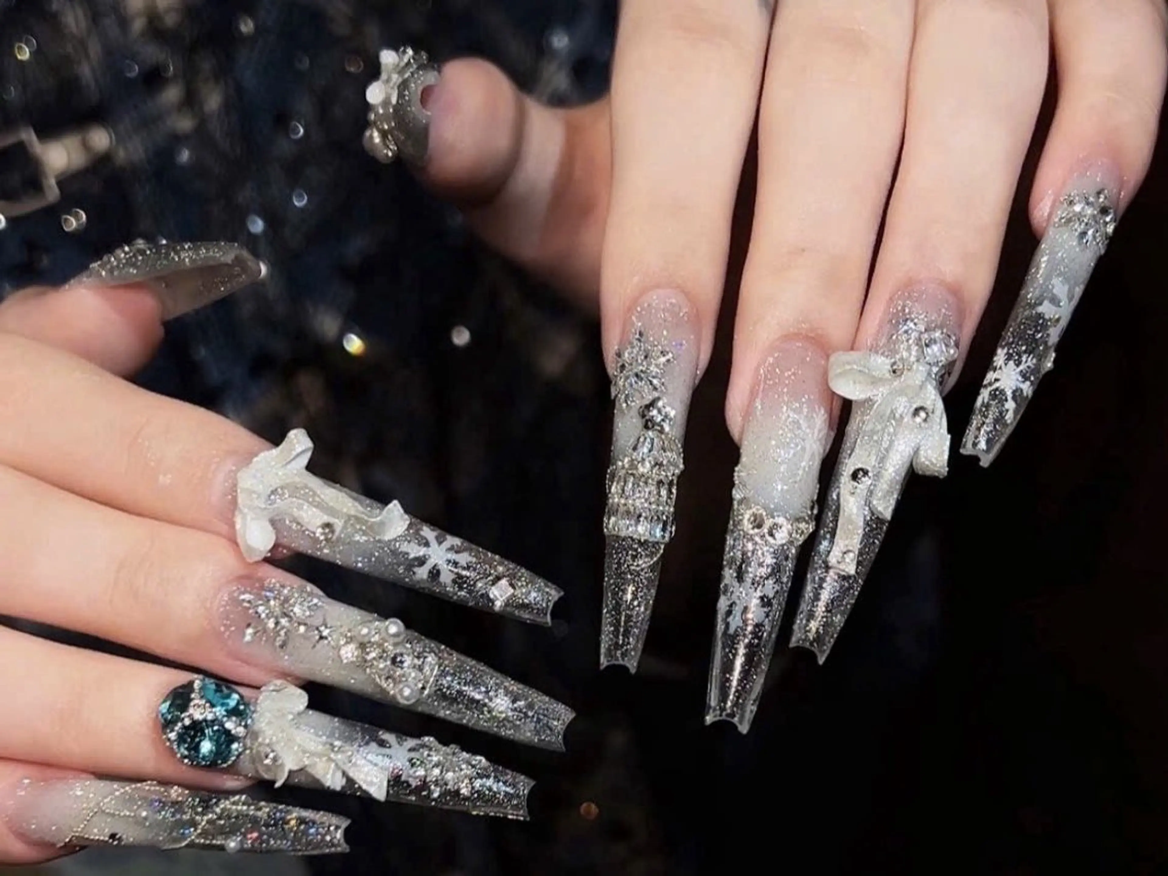 ネイル マグネットネイル ミラーネイル ニュアンスネイル シンプルネイル 古賀 佳織のネイルデザイン