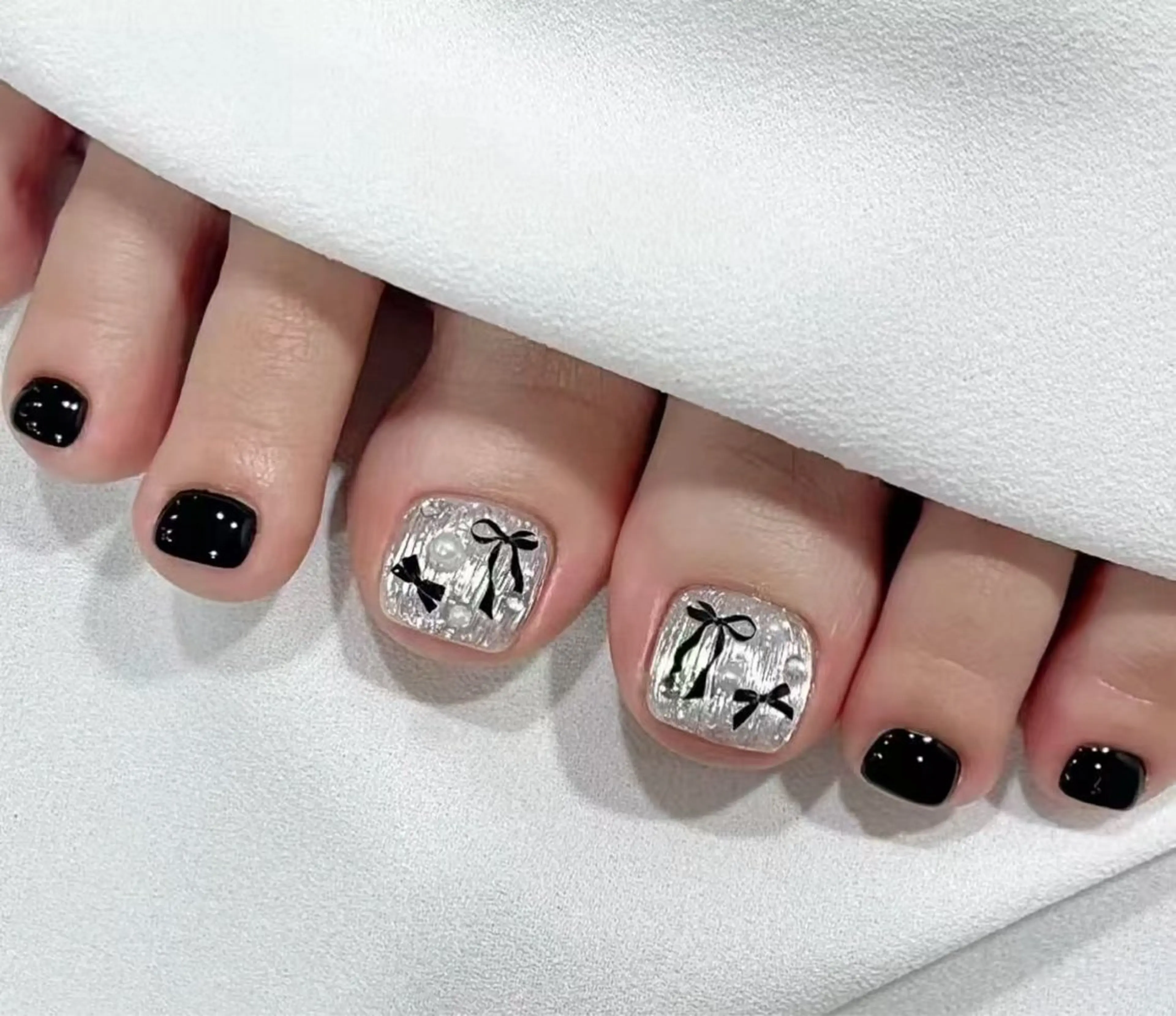 ネイル オーロラネイル フラワーネイル フットネイル フレンチネイル ジェルネイル フットネイル BabyYouMi nailのネイルデザイン