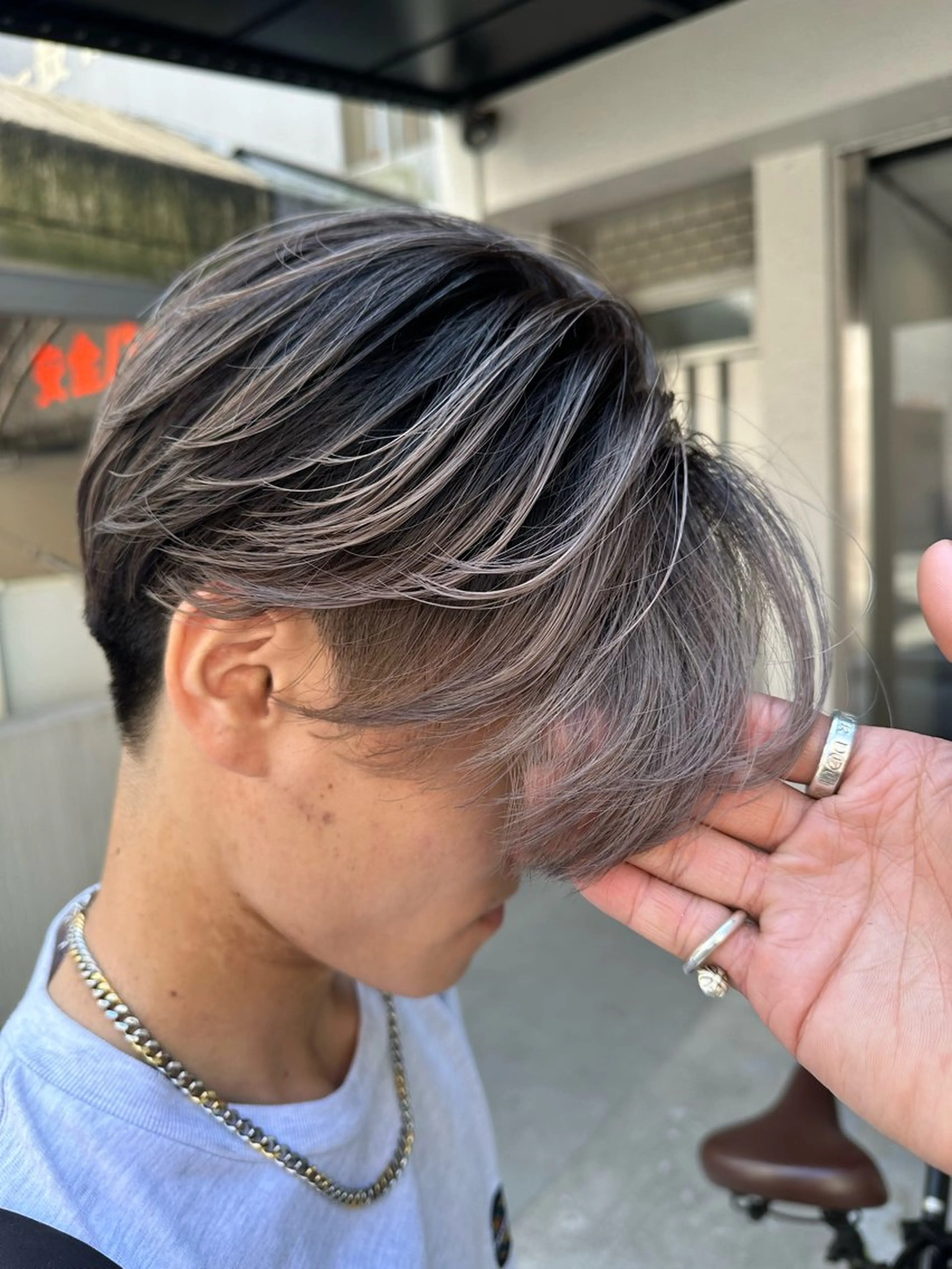 メンズ メンズバレイヤージュ カット ヘアカラー バレイヤージュ 隅中秀弥のヘアスタイル