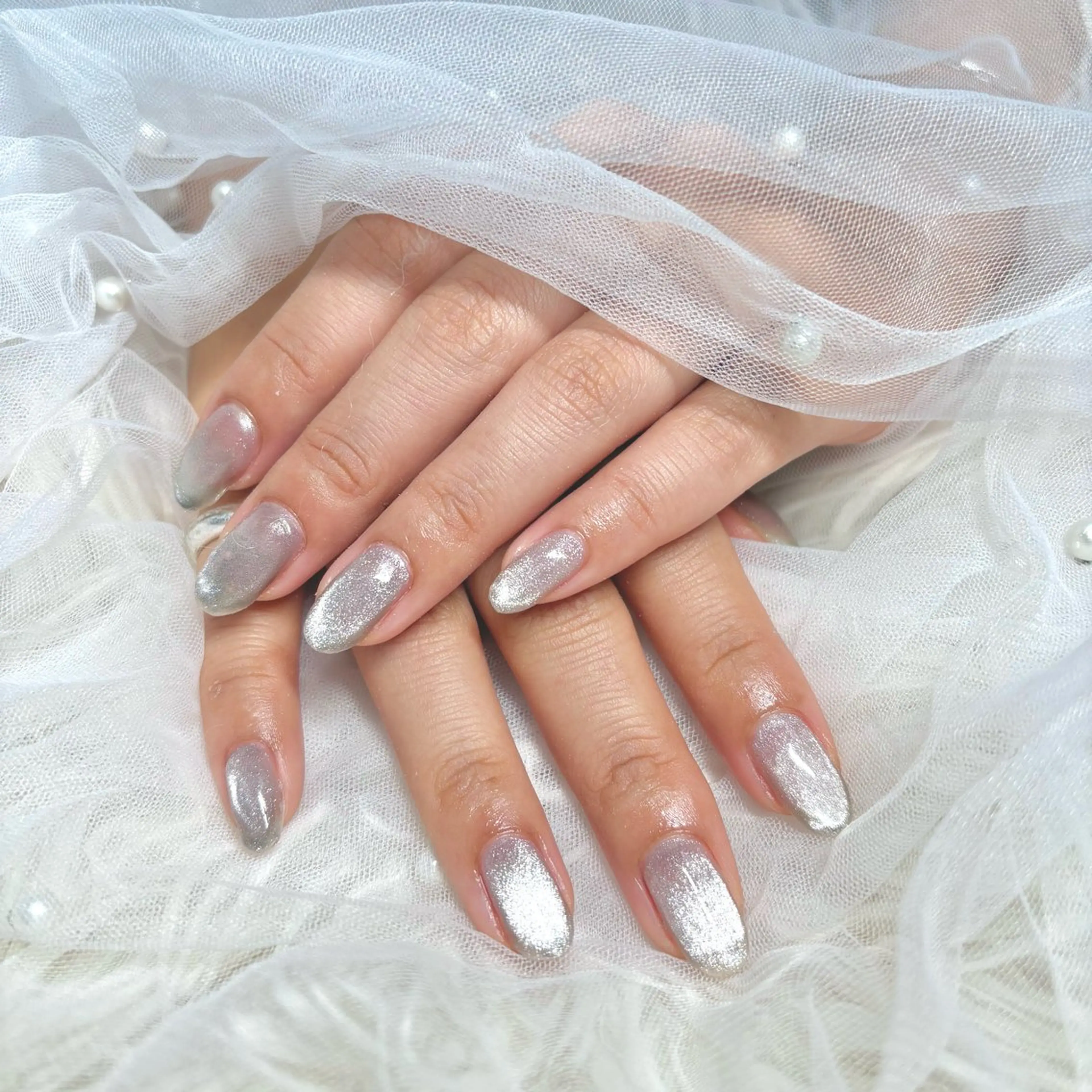 ネイル マグネットネイル シルバー シンプルネイル ハンドネイル cerisier 坂本のネイルデザイン