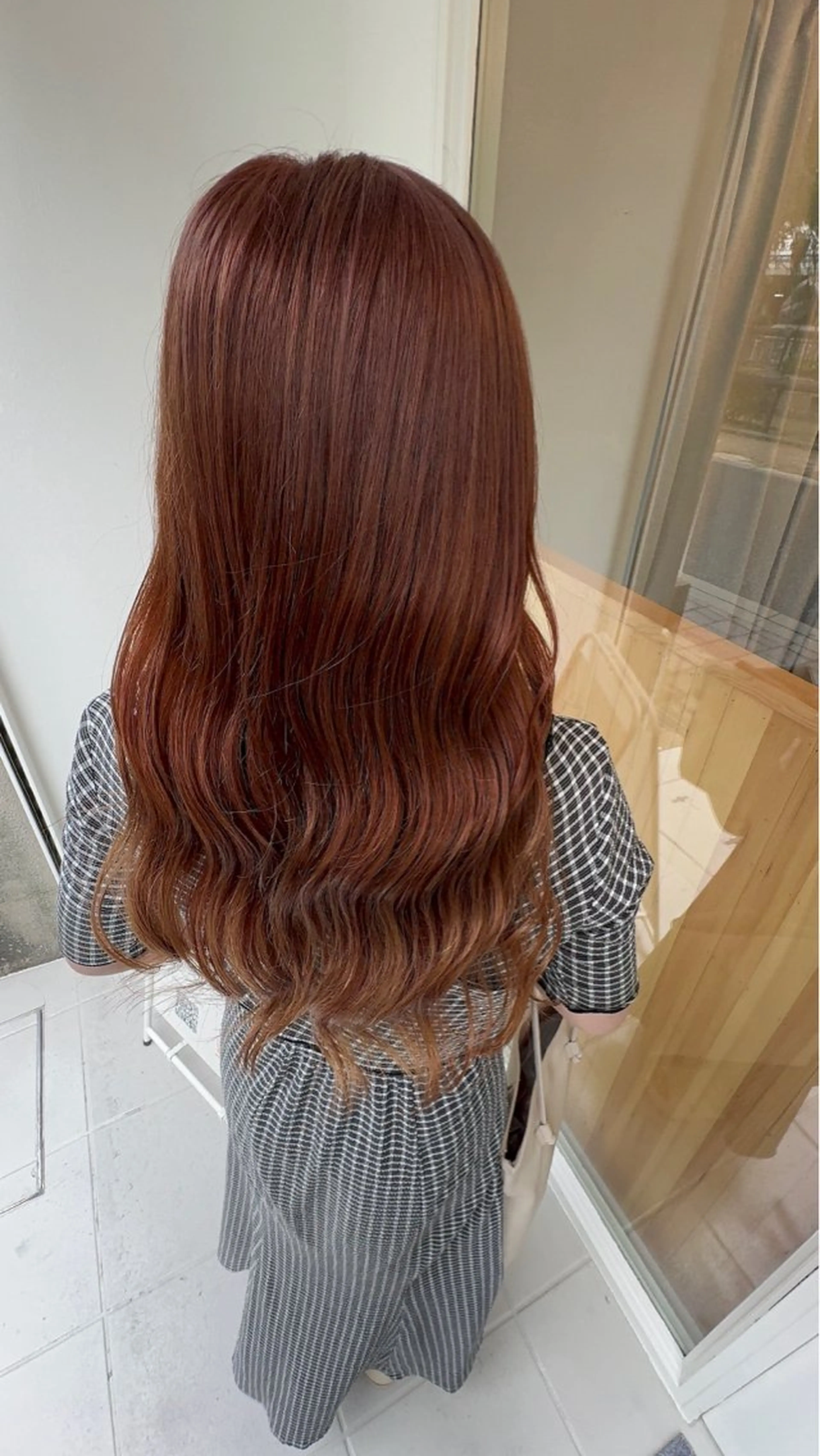 ミディアム カラー ブリーチ矯正💐 ミルクティー💐ナオのヘアスタイル