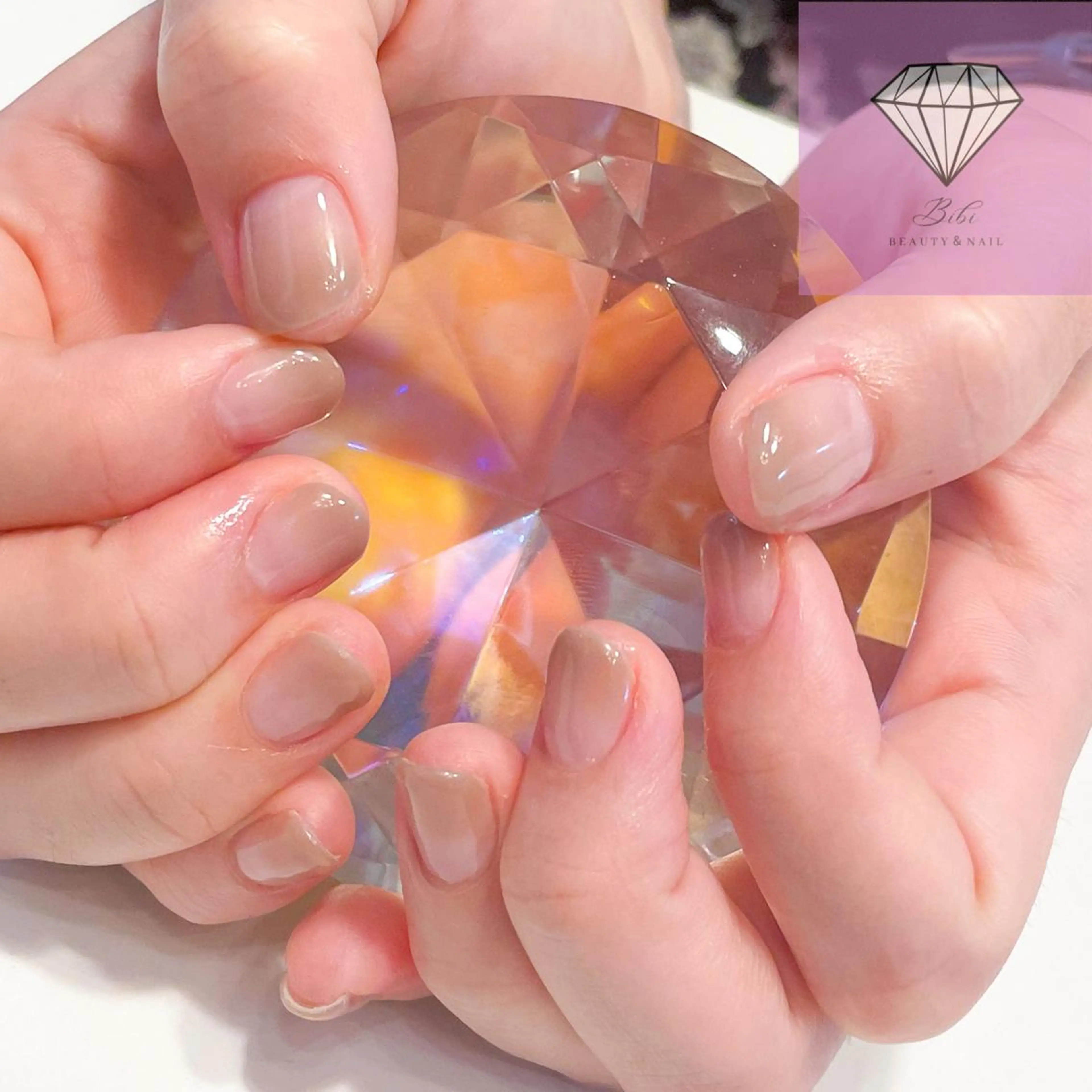 ネイル ブラウン グラデーション ハンドネイル ネイルサロン💎 Bibiのネイルデザイン