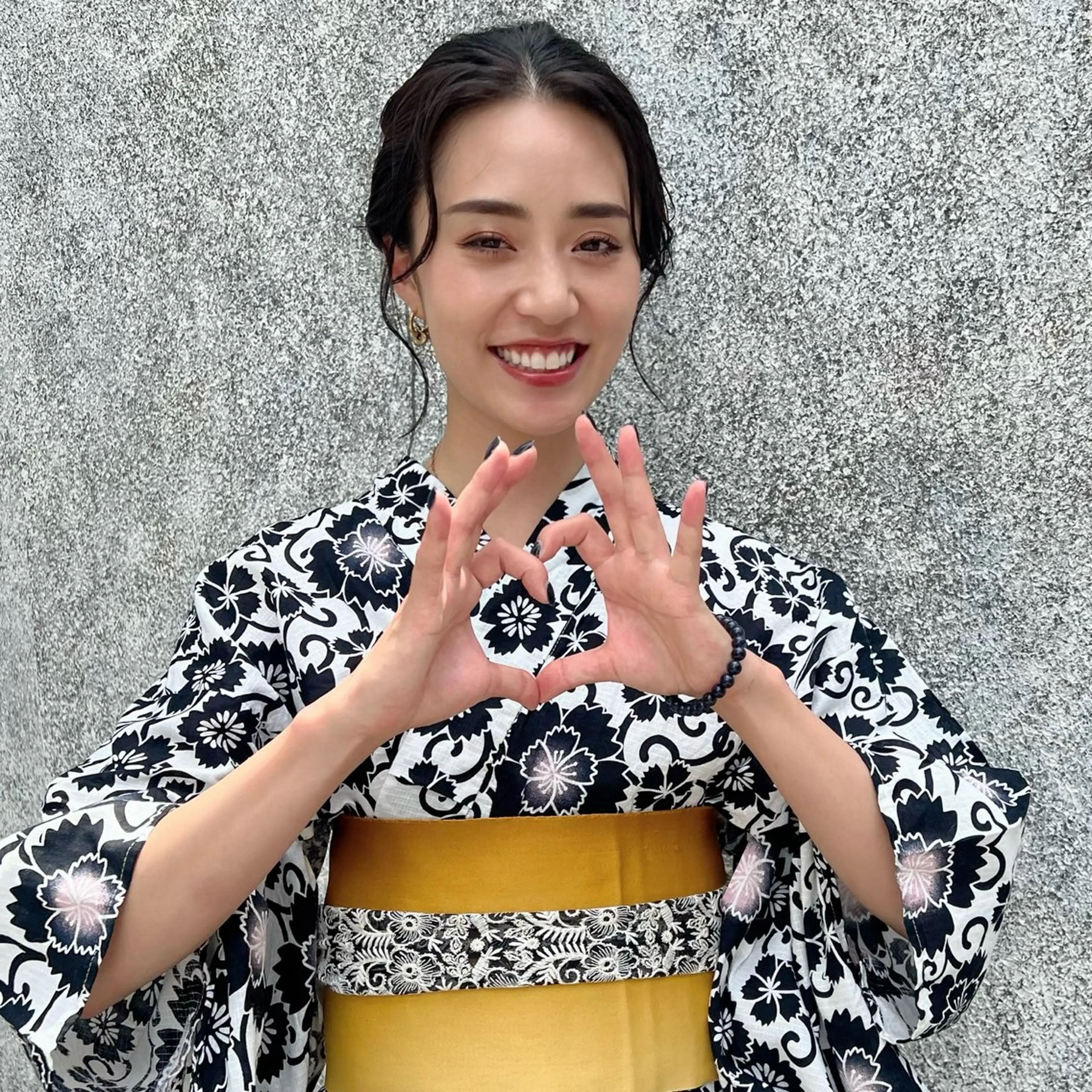 ヘアアレンジ 浴衣 🍑アヤ🫧髪質改善 ダブルカラー🍑の眉毛・アイブロウイメージ