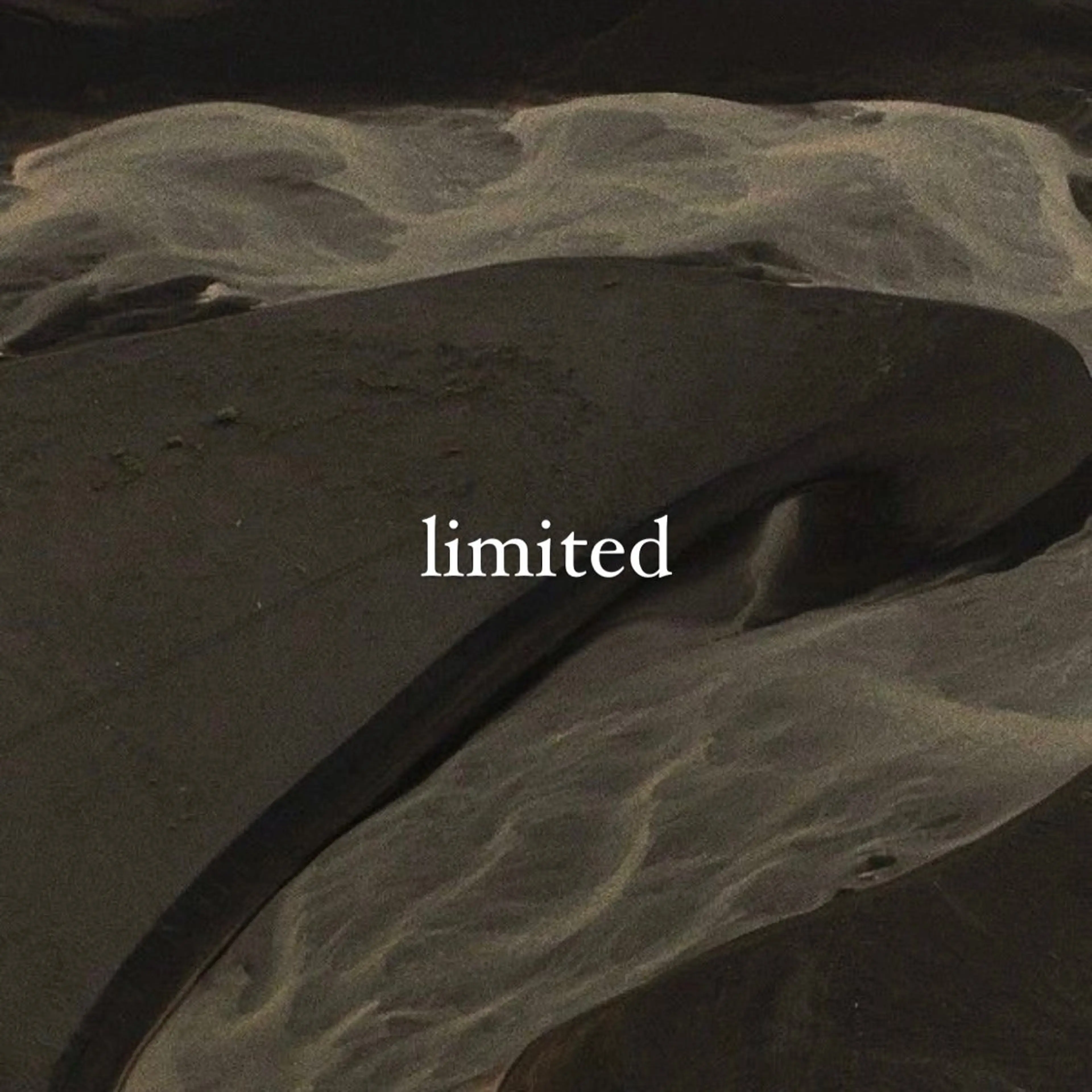 〖 limited 〗の写真