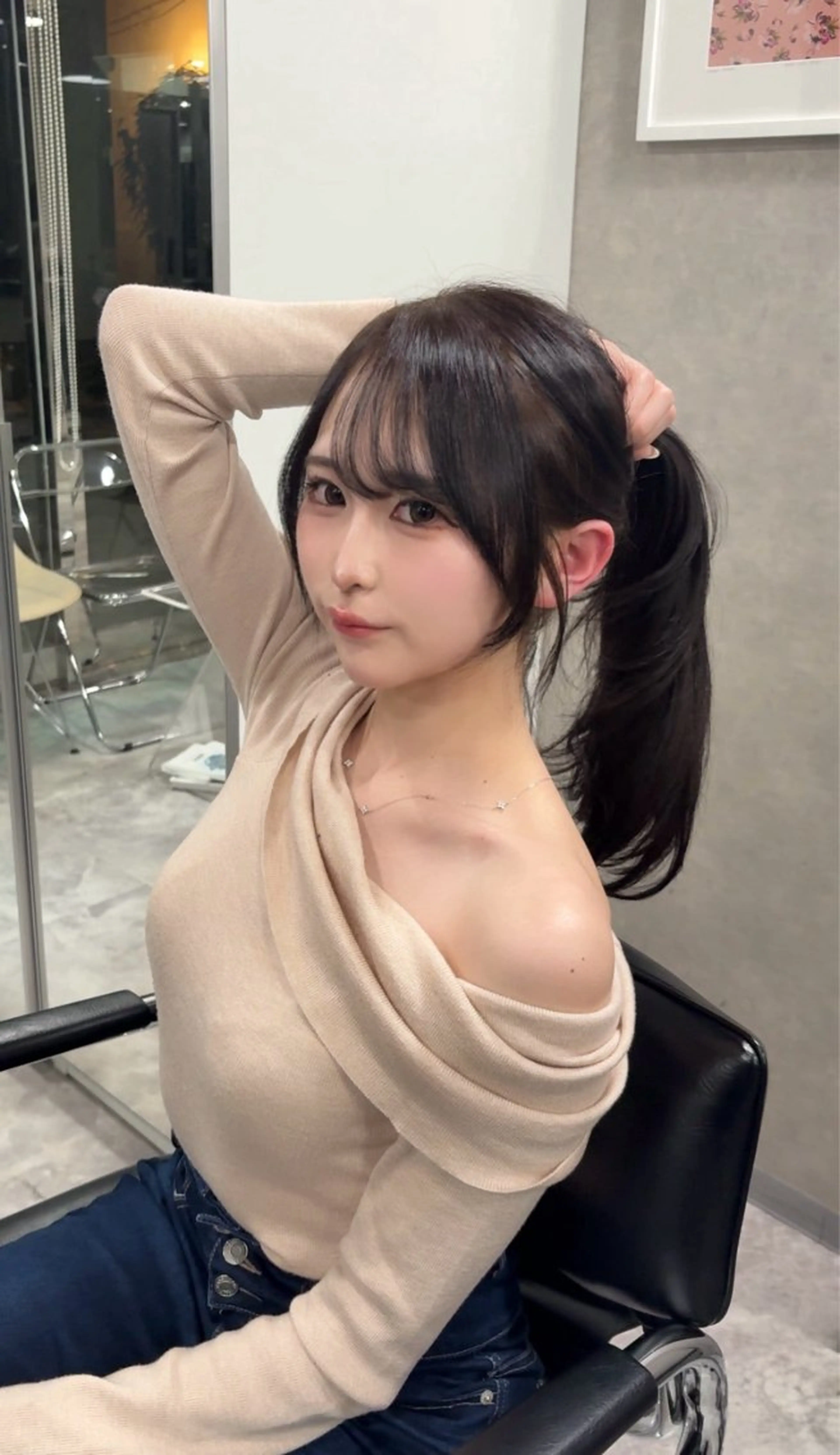 セミロング カット ヘアカラー がわ/ハイレイヤー /ハイトーンカラーのヘアスタイル