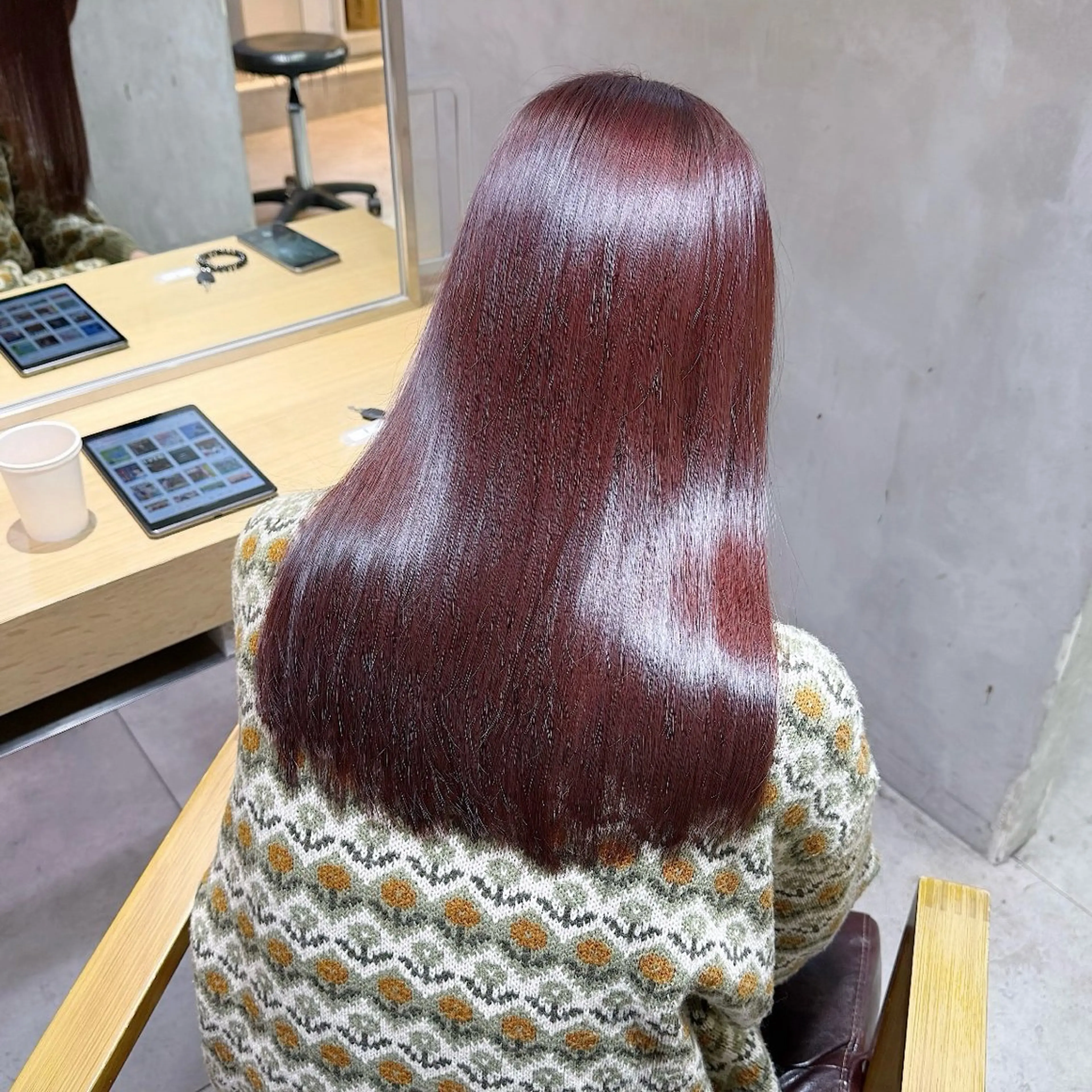 セミロング カラー ♡🌚垢抜け艶カラー Shiori🌝♡のヘアスタイル