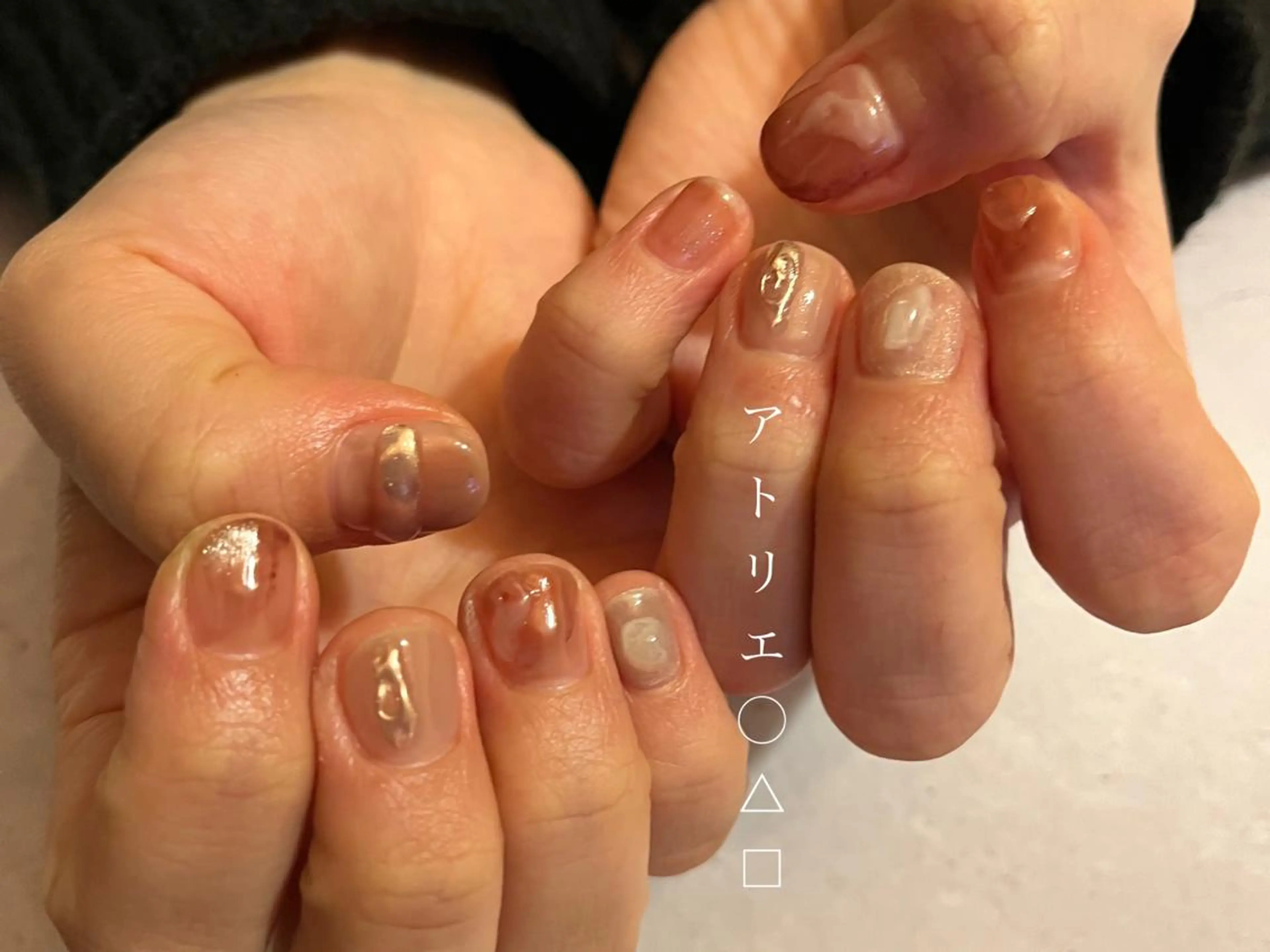 ネイル ニュアンスネイル オフィスネイル ハンドネイル アトリエ ○△□のネイルデザイン