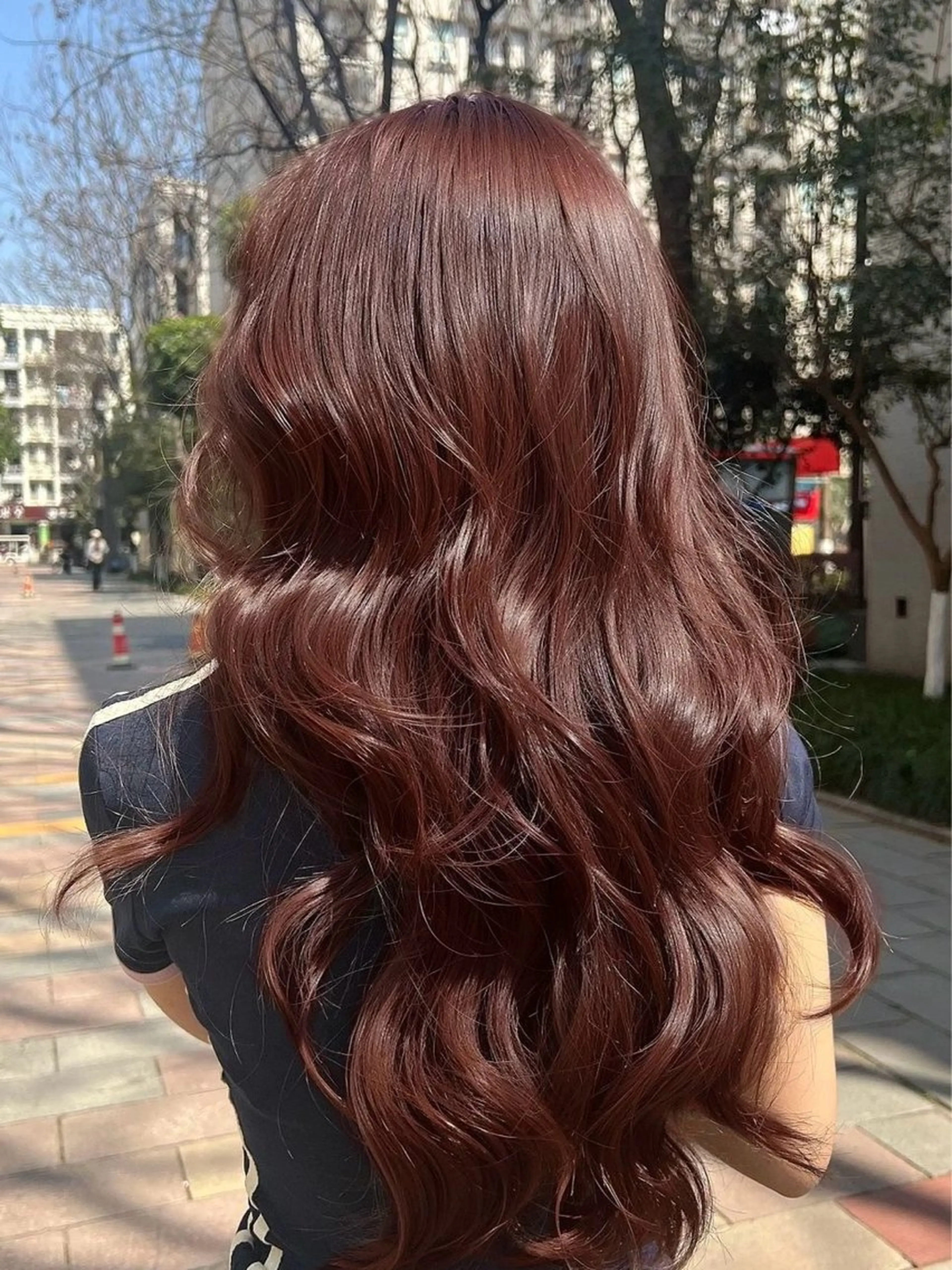 ロング カラー トレンド暖色ヘア🍒 miu🍒のヘアスタイル