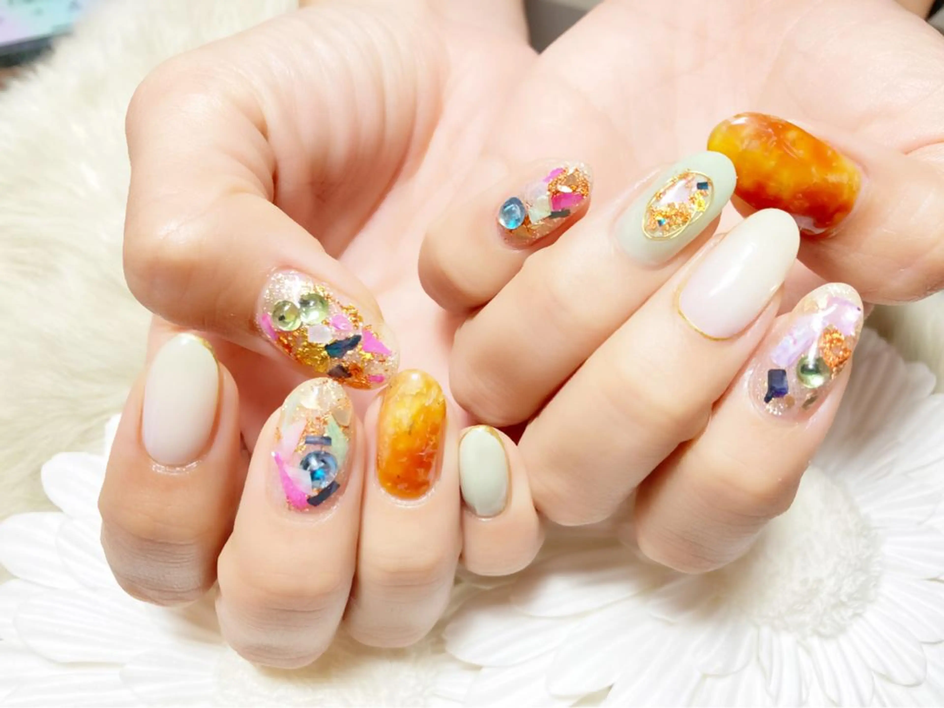 ネイル Yakko pas á pasのネイルデザイン