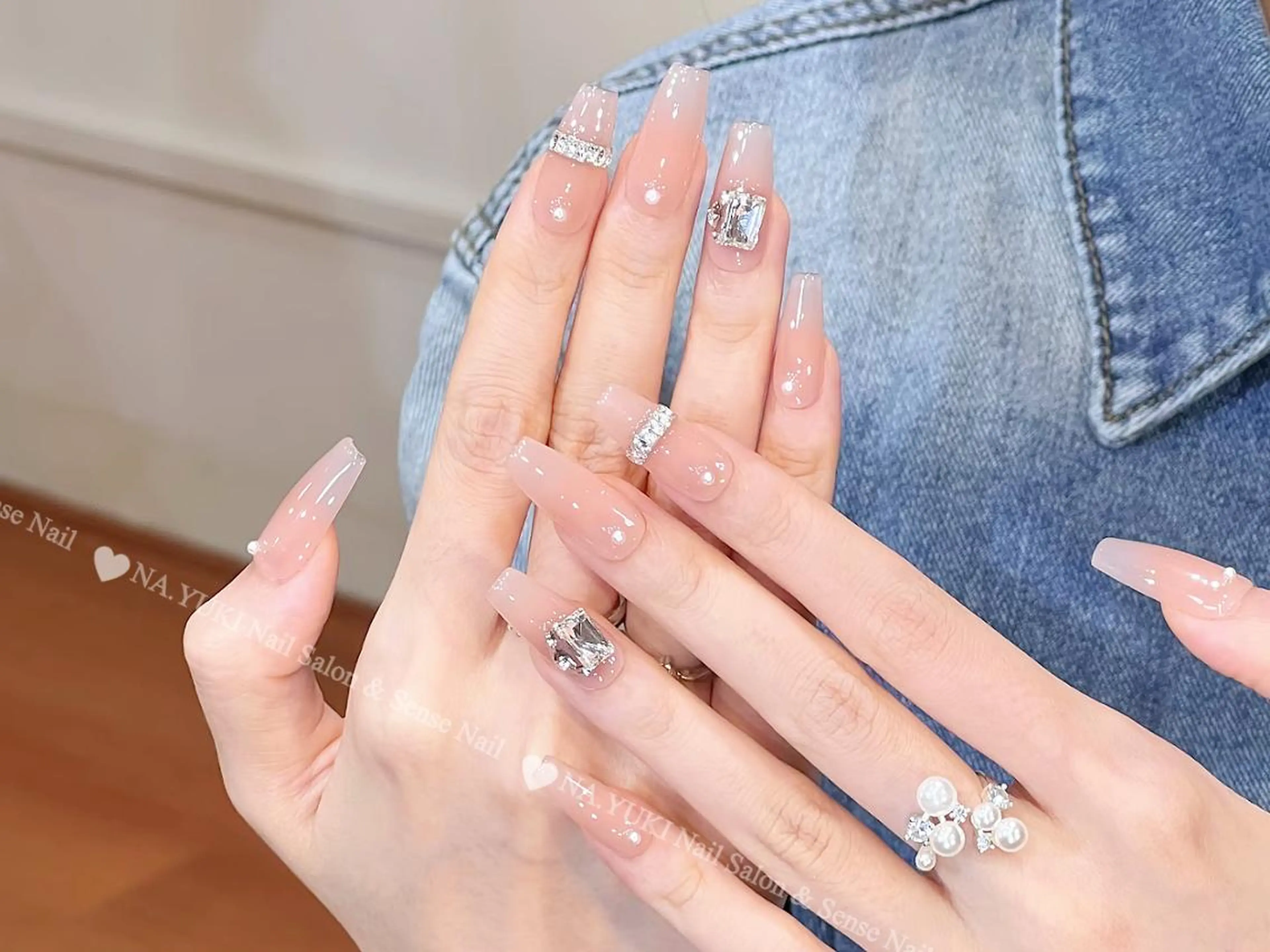 ネイル Mina. 🦢のネイルデザイン