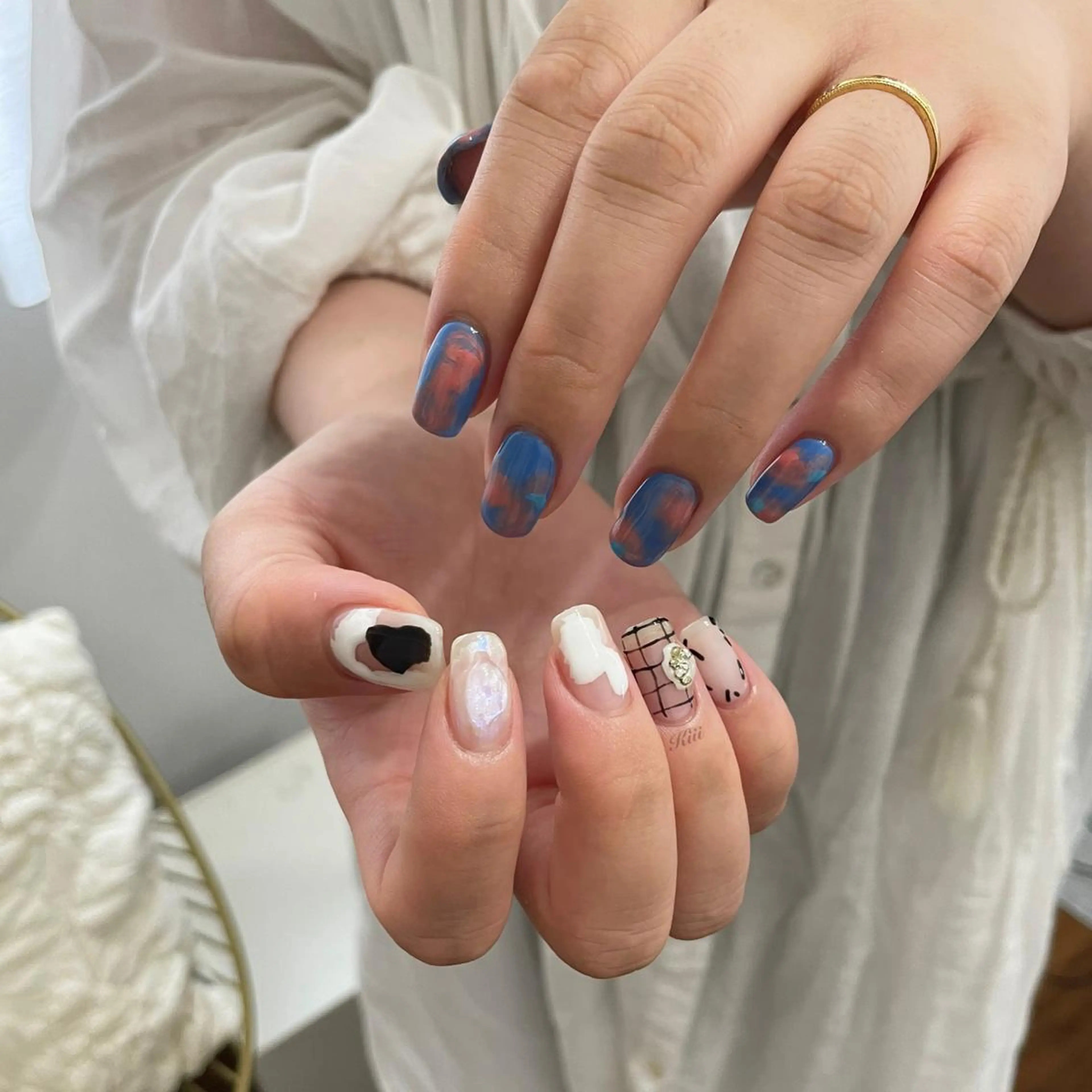 ネイル ハンドネイル フットネイル kiii.__ ✴︎*のネイルデザイン