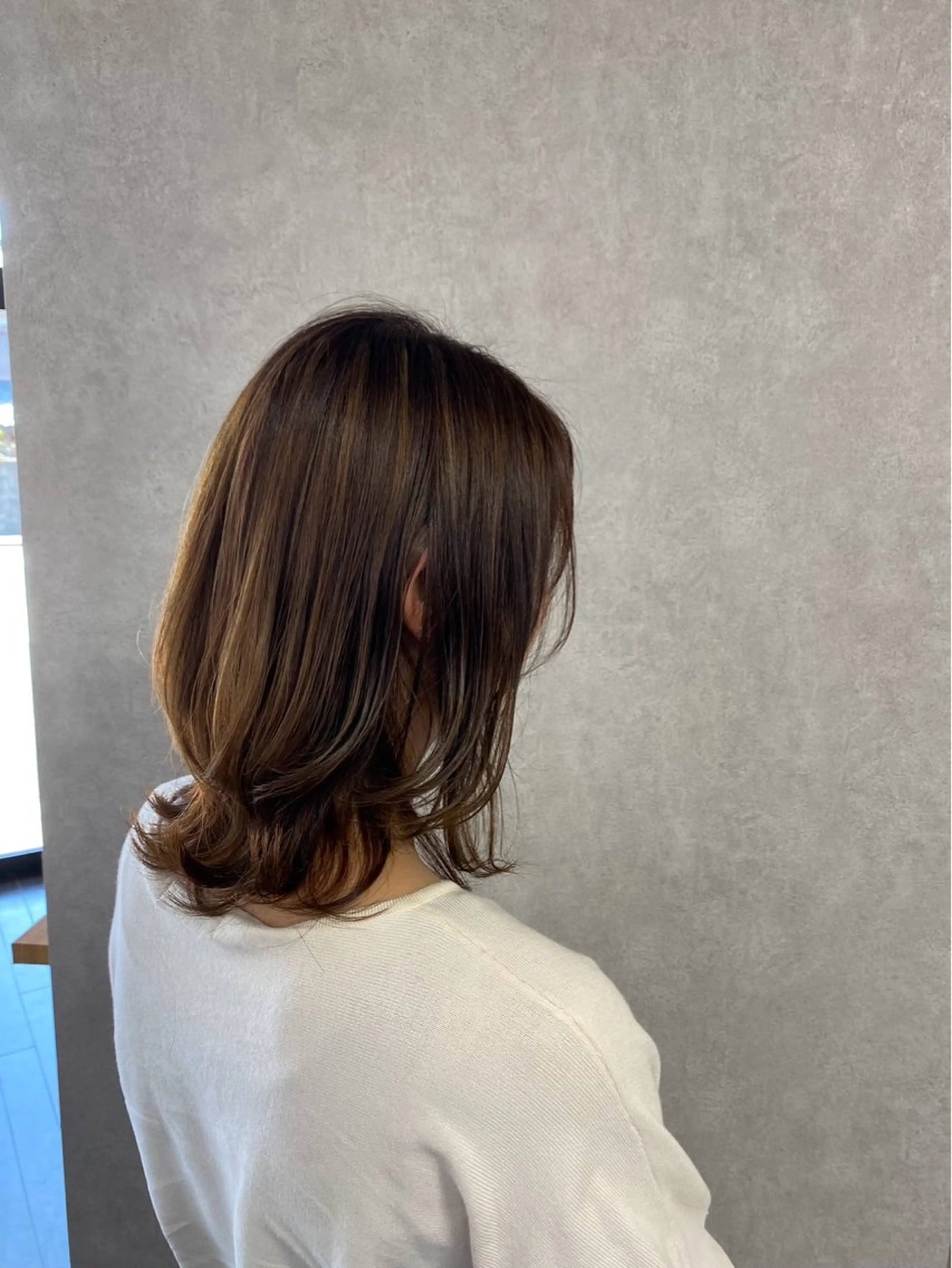 セミロング カラー DILGA LINK Rioのヘアスタイル