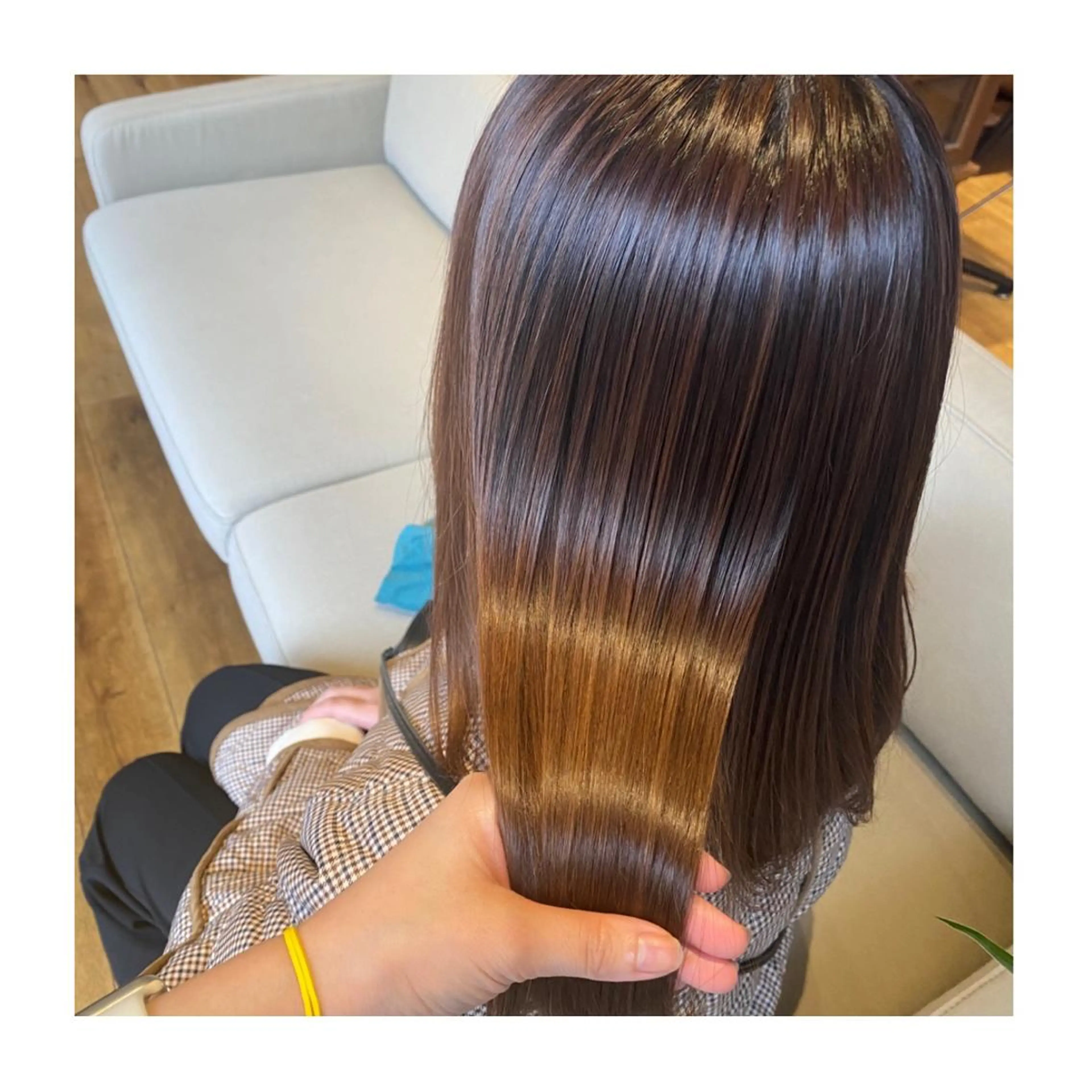 セミロング 髪質改善 小國 綾かのヘアスタイル