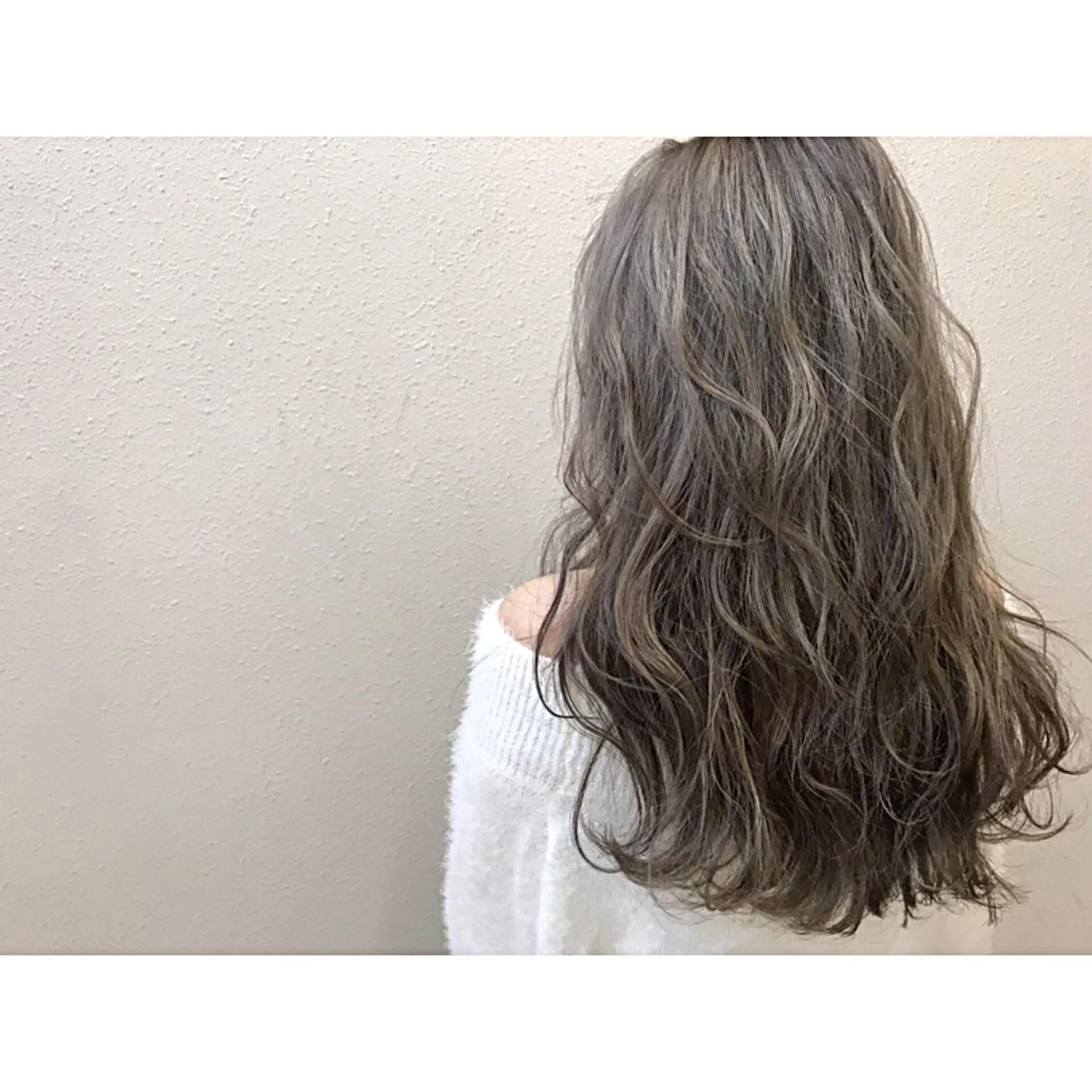 ロング カラー アディクシーカラー ハイライトカラー ハイライト カット ヘアカラー トリートメント 荒木 拓也のヘアスタイル