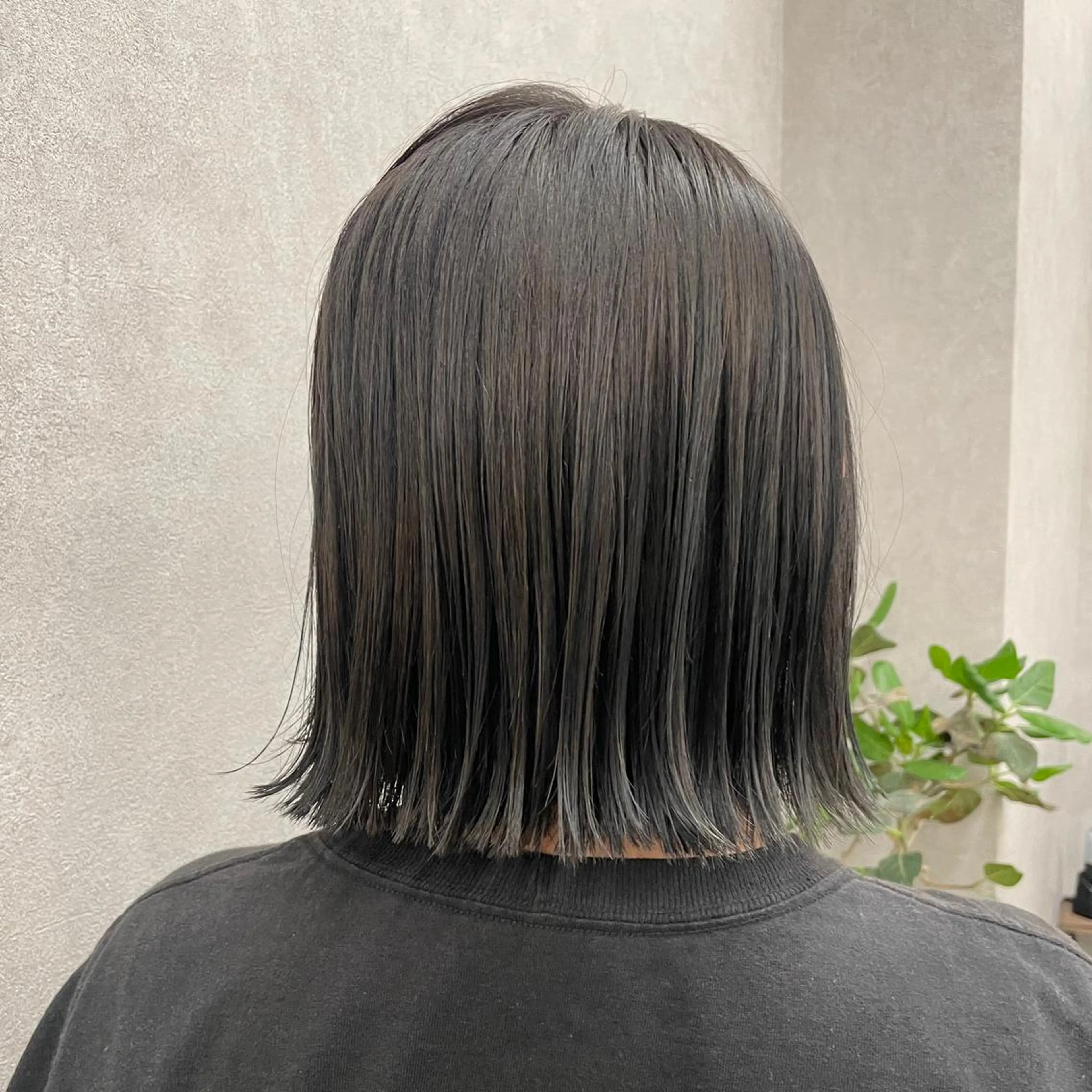 ショート カラー アッシュ アッシュグレー カット いなみね はるきのヘアスタイル