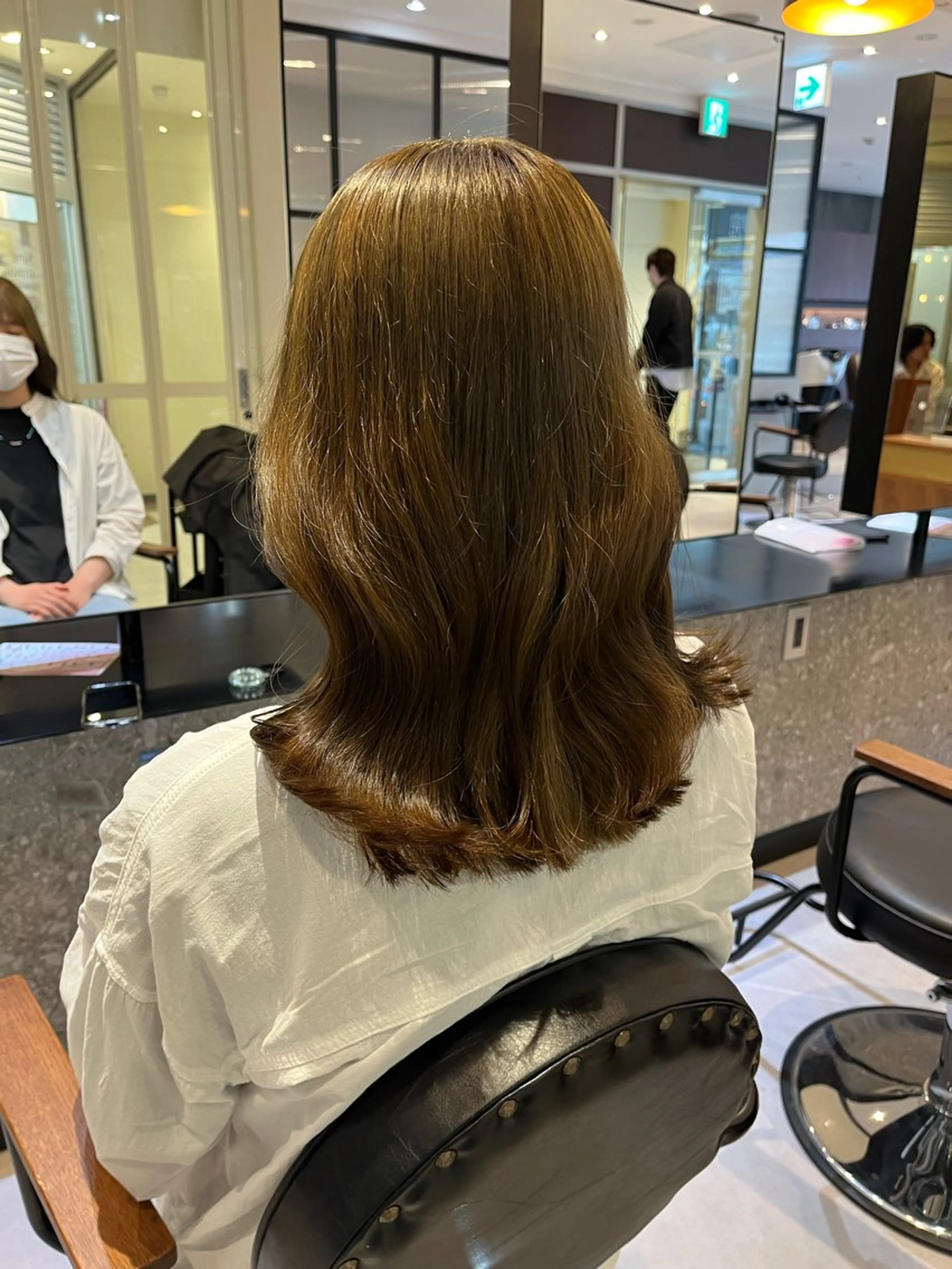 セミロング 韓国ヘア🇰🇷/ みずき/レイヤーのヘアスタイル