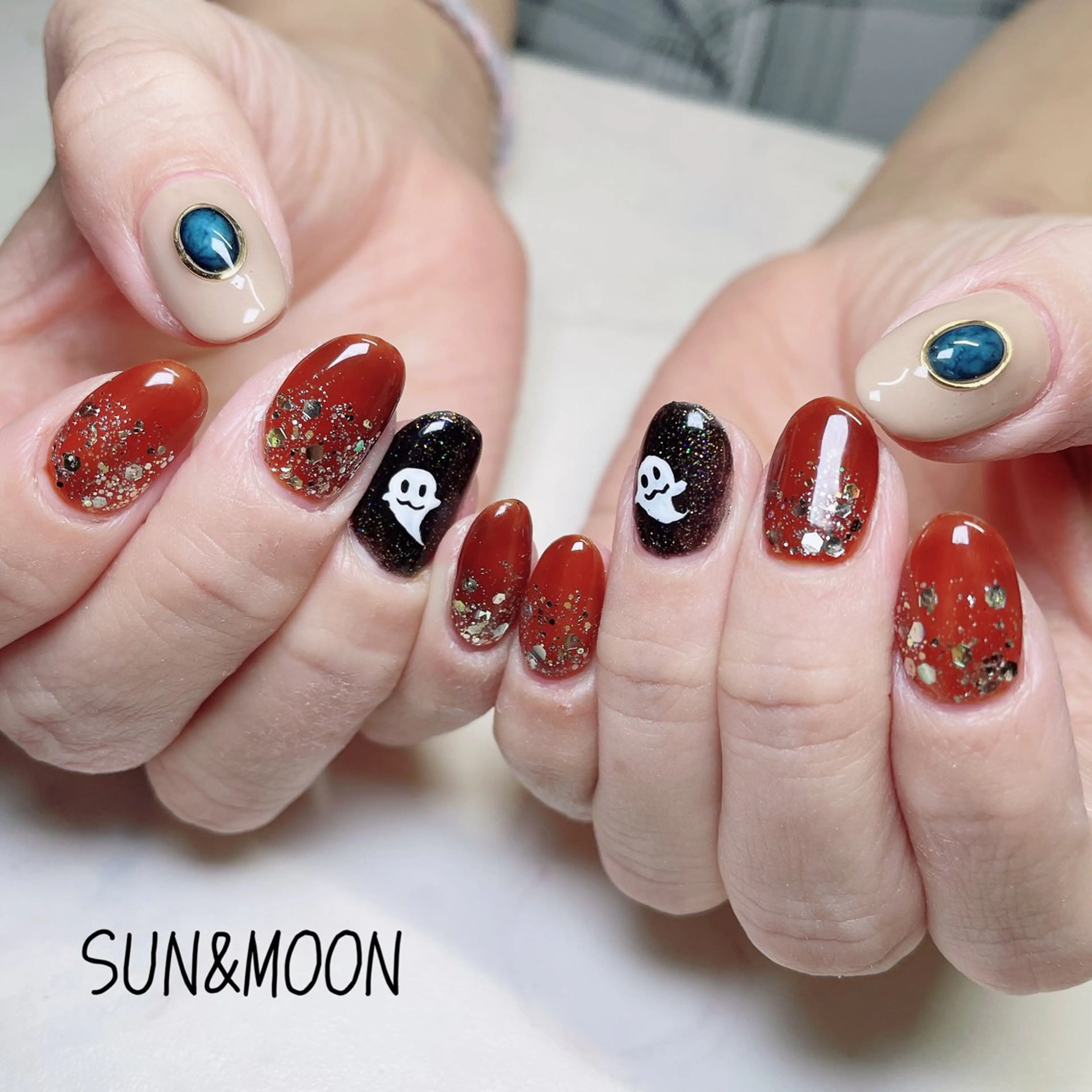 ネイル SUN&MOON REOのネイルデザイン