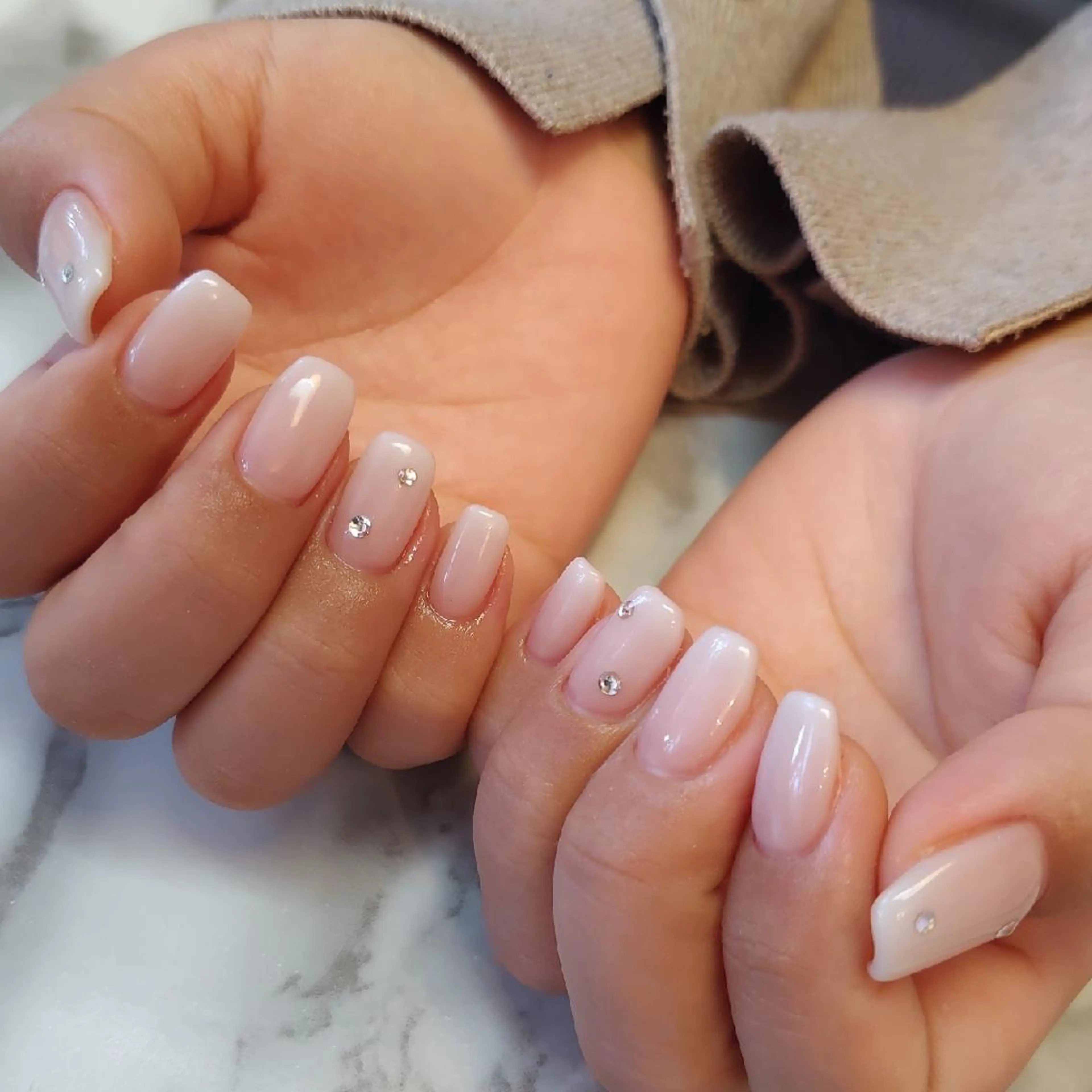 ネイル ジェヌインネイル 河内のネイルデザイン