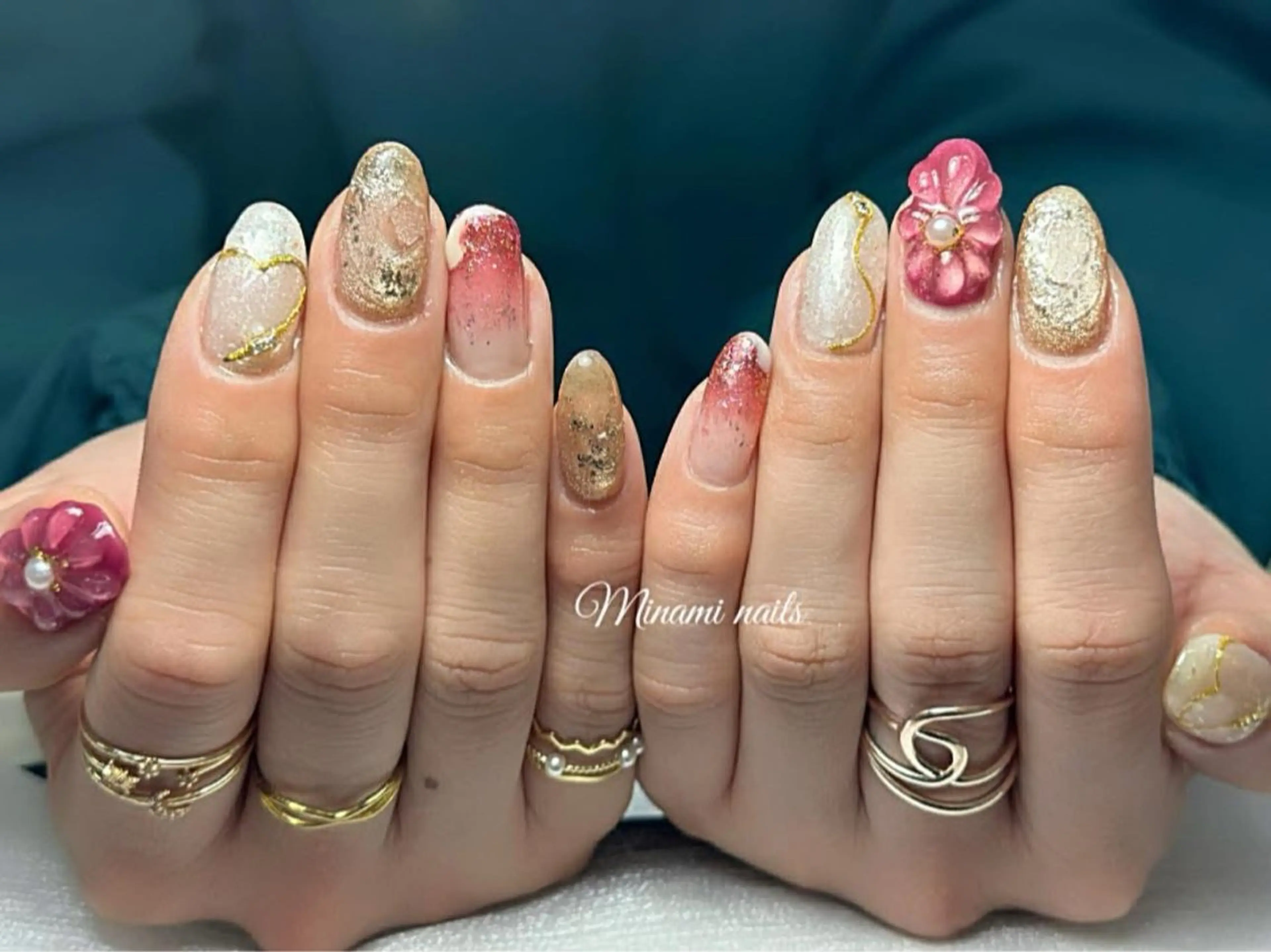 ネイル アートネイル オーロラネイル ガーリー キラキラネイル 韓国ネイル ハンドネイル Minami Nailsのネイルデザイン