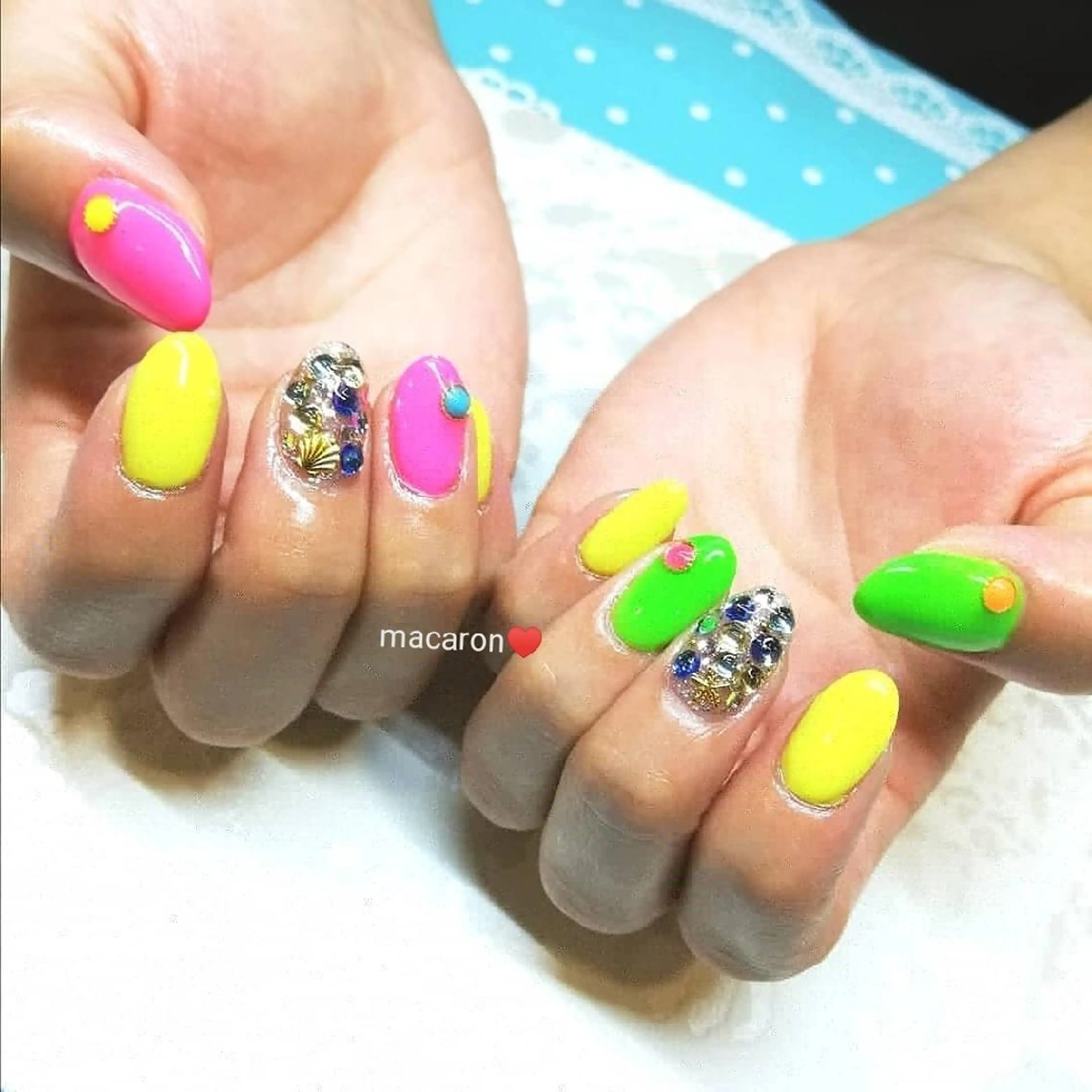ネイル nail salon macaron のネイルデザイン