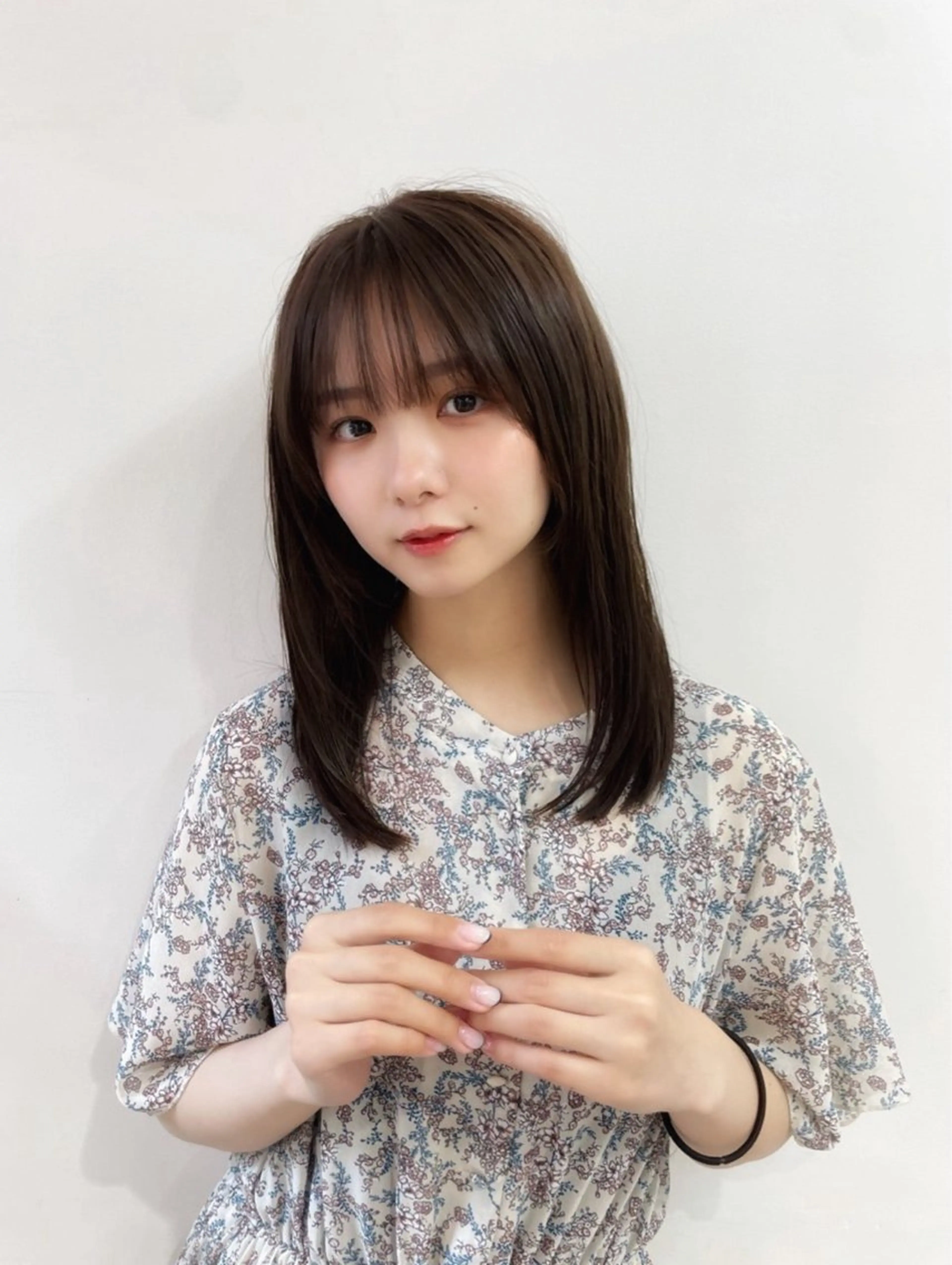 ミディアム カラー ベージュカラー レイヤーカット ❤️ショートカット ・顔周りカット❤️のヘアスタイル
