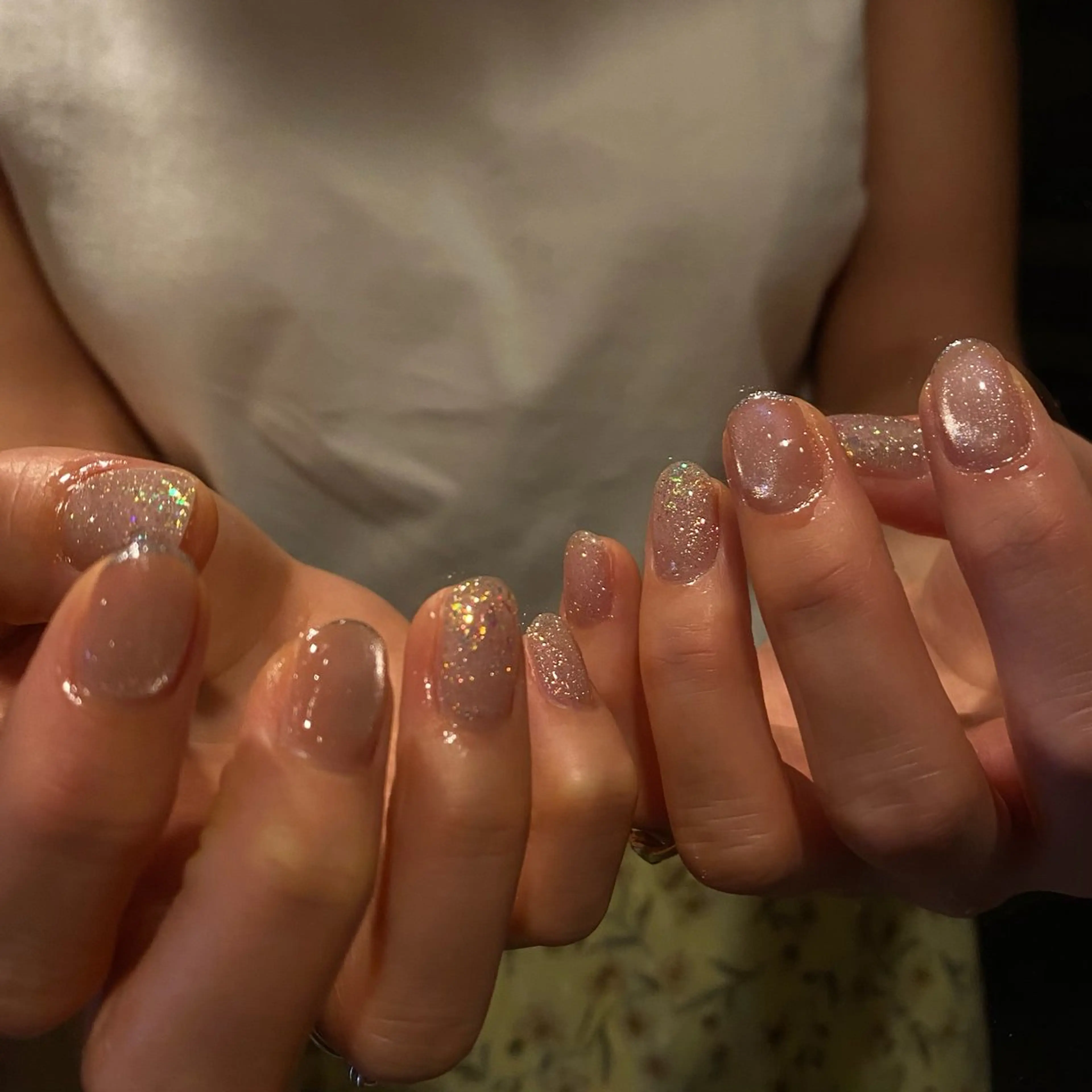 ネイル フラッシュネイル ラメ(グリッター) マグネットネイル ピンク ワンホンネイル amuse ニュアンス/個性派のネイルデザイン