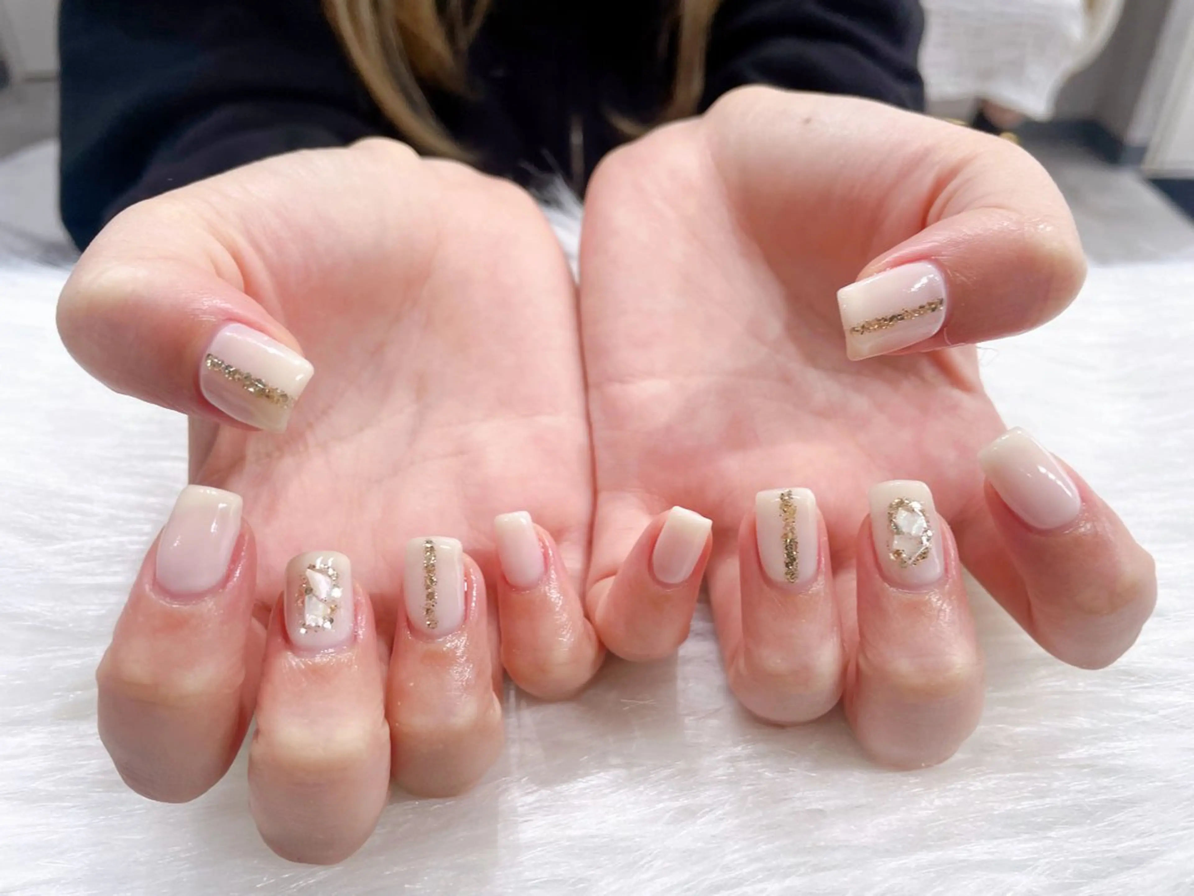 ネイル ハンドネイル リスブラン AYUMI 🍎のネイルデザイン