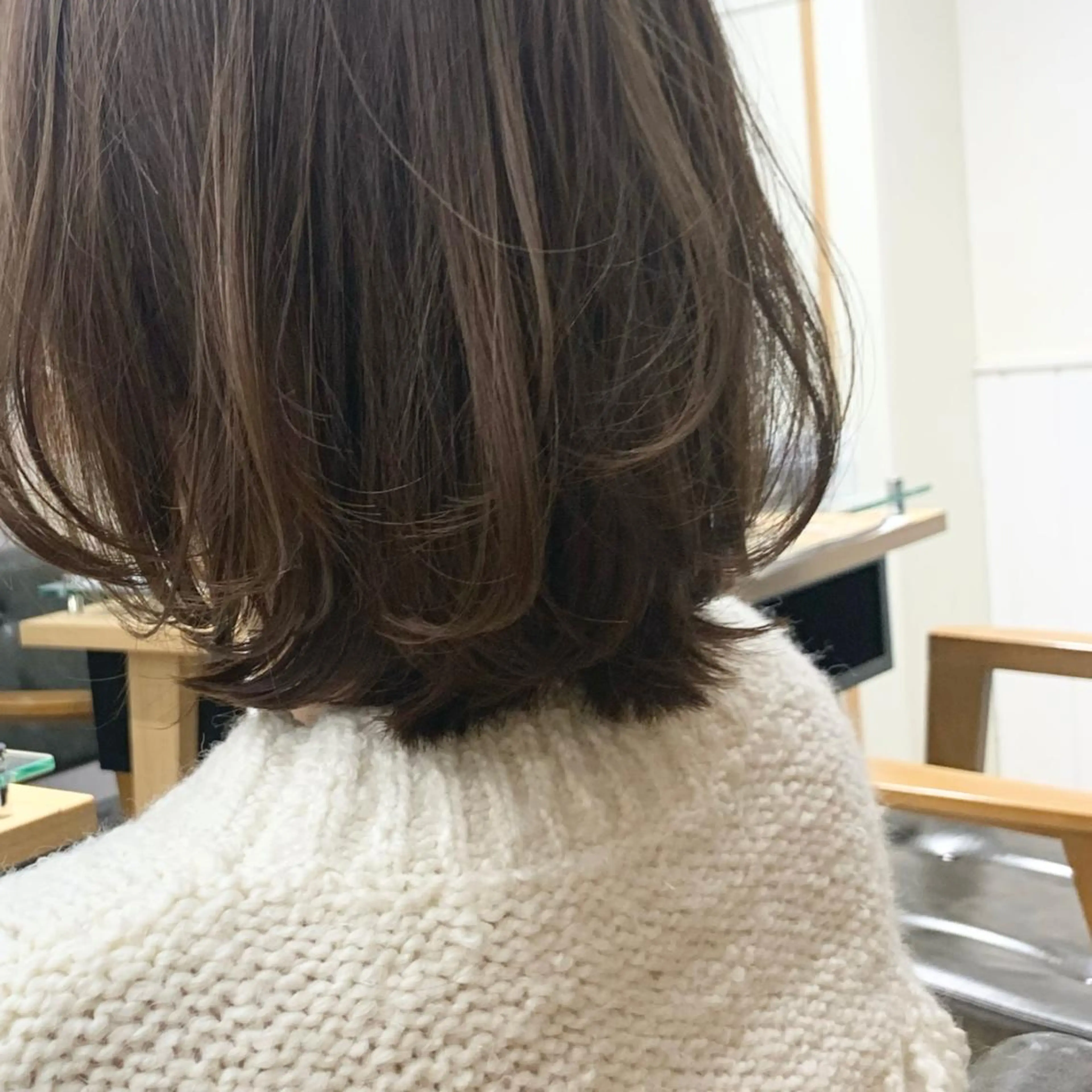 ミディアム カラー パーマ ヘアアレンジ メンズ キッズ ネイル マツエク・マツパ レイヤーカット 🌿透け感カラーのヘアスタイル