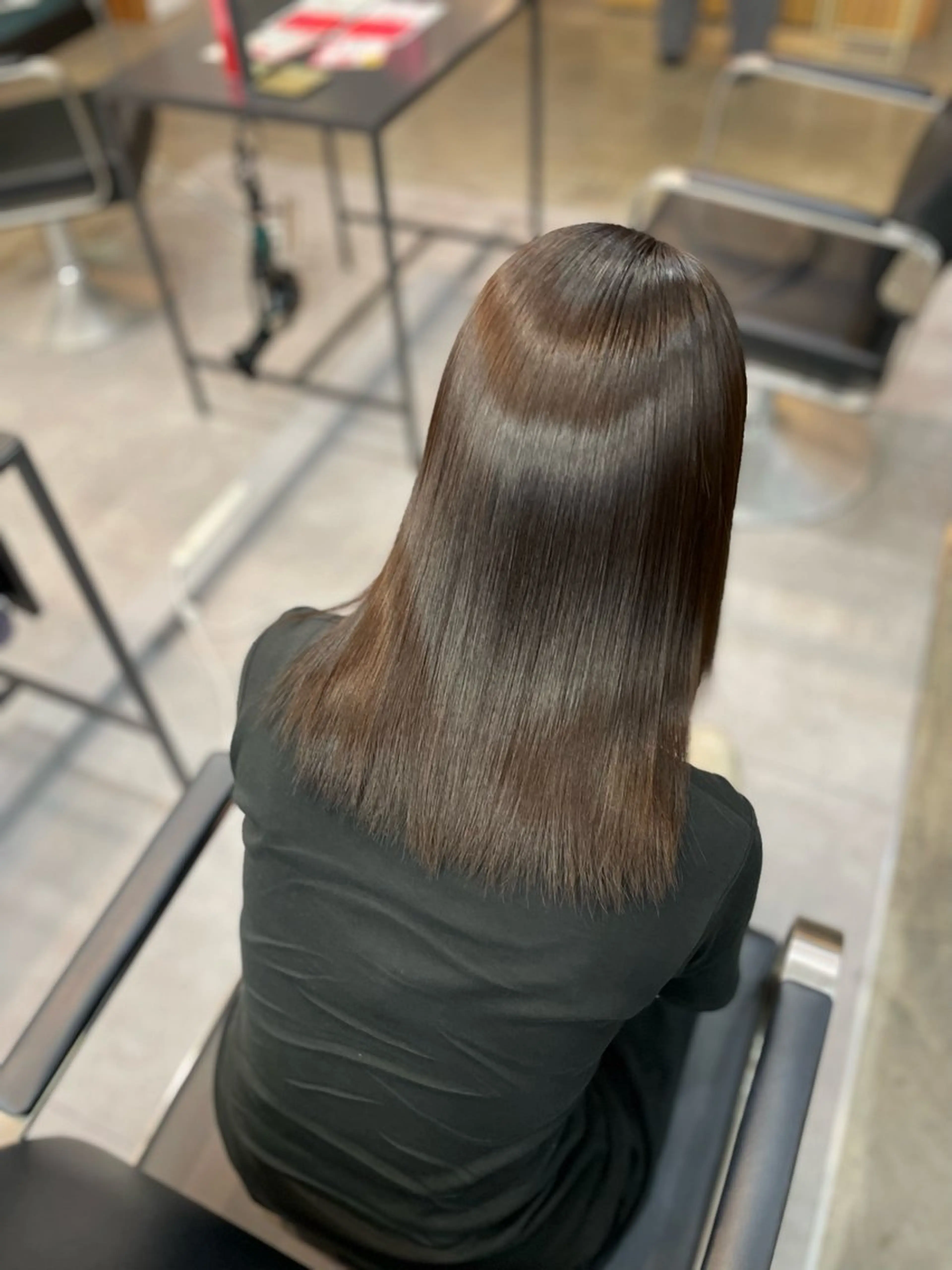 ミディアム ERINA 🐮RAFTOKYOのヘアスタイル
