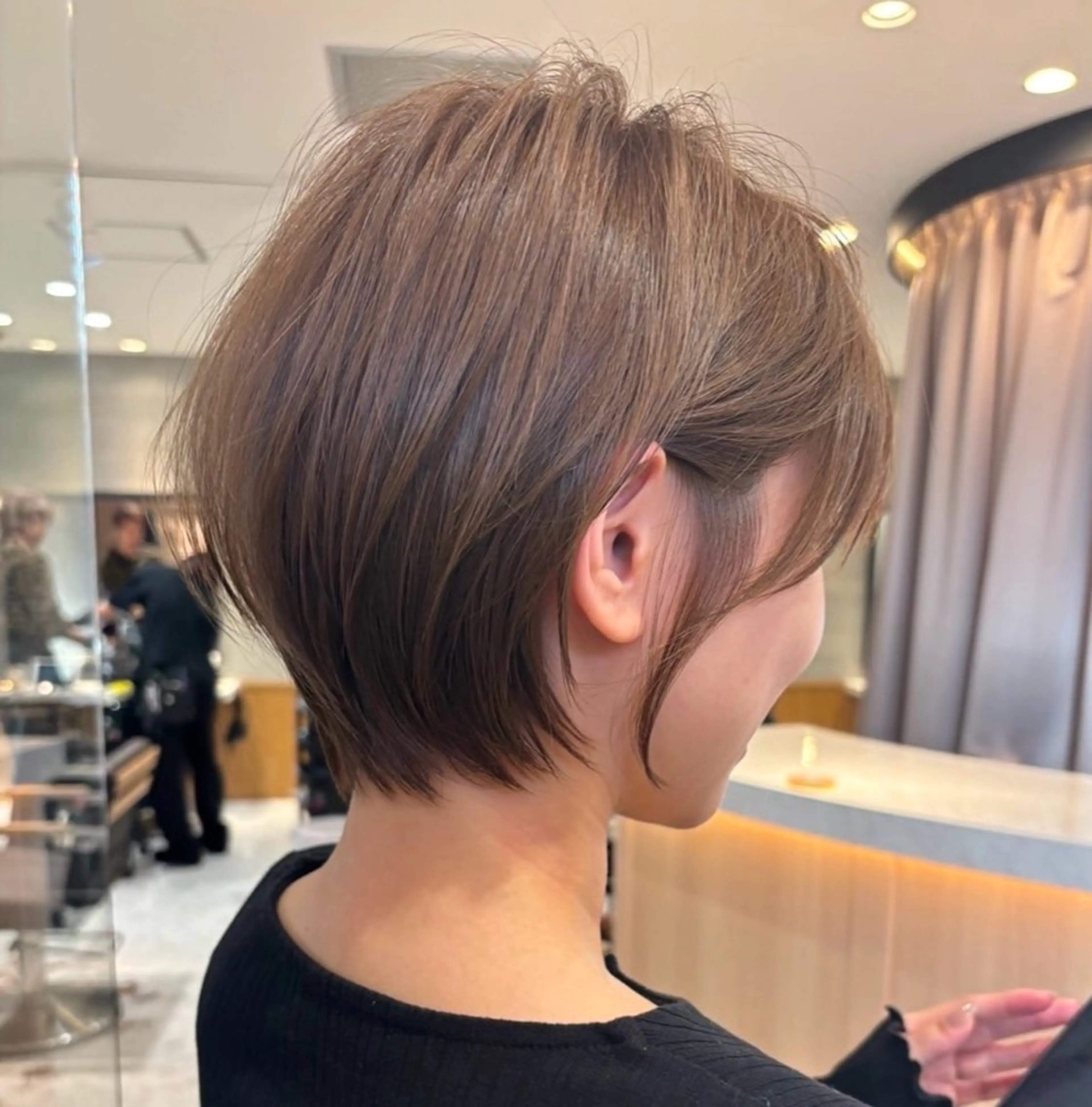 ショート カラー ショートヘア 縮毛矯正 《髪質改善✖️レイヤ ー🩶》ナオヤのヘアスタイル