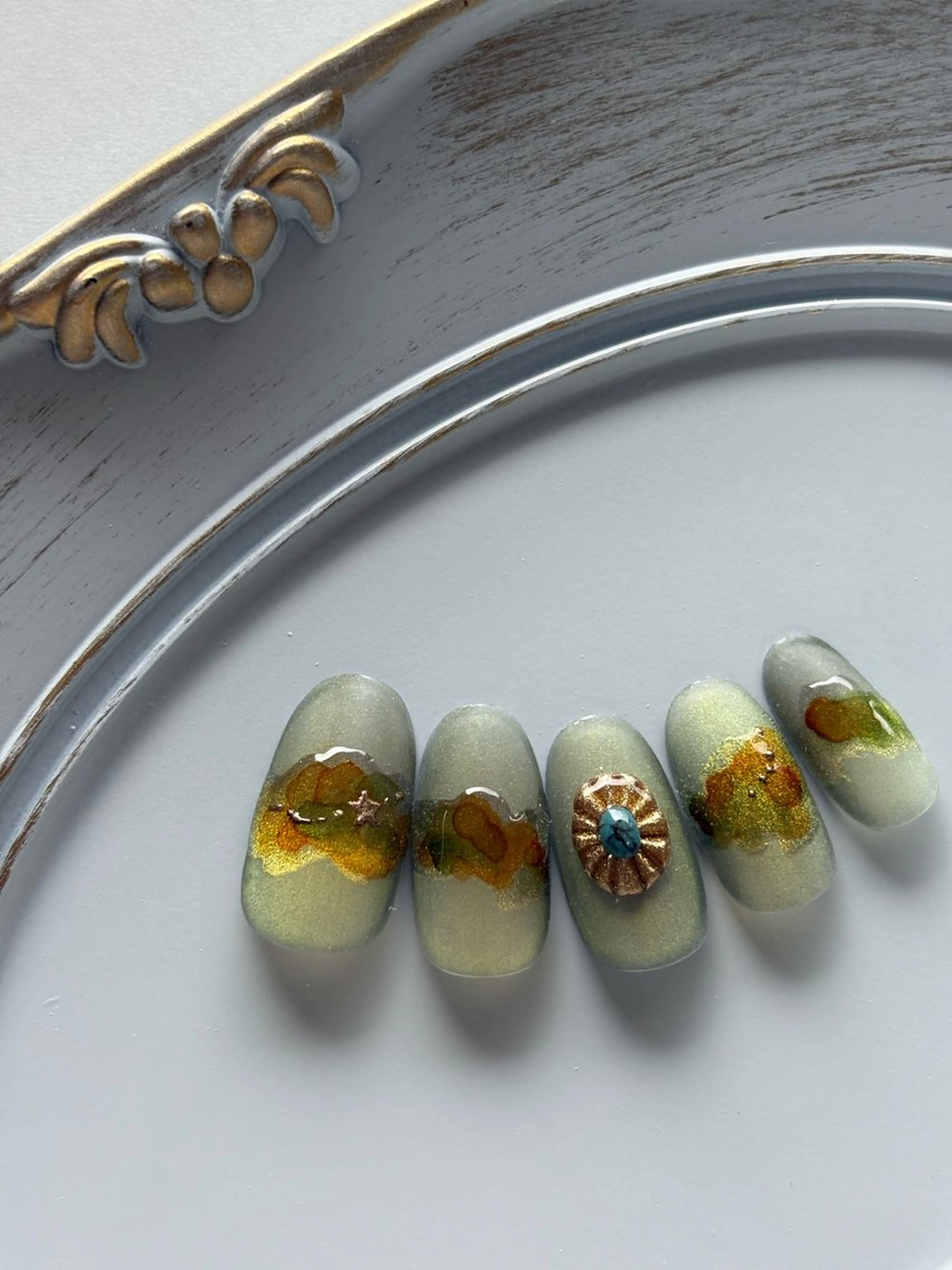 ネイル ハンドネイル FIORITURA Maikoのネイルデザイン
