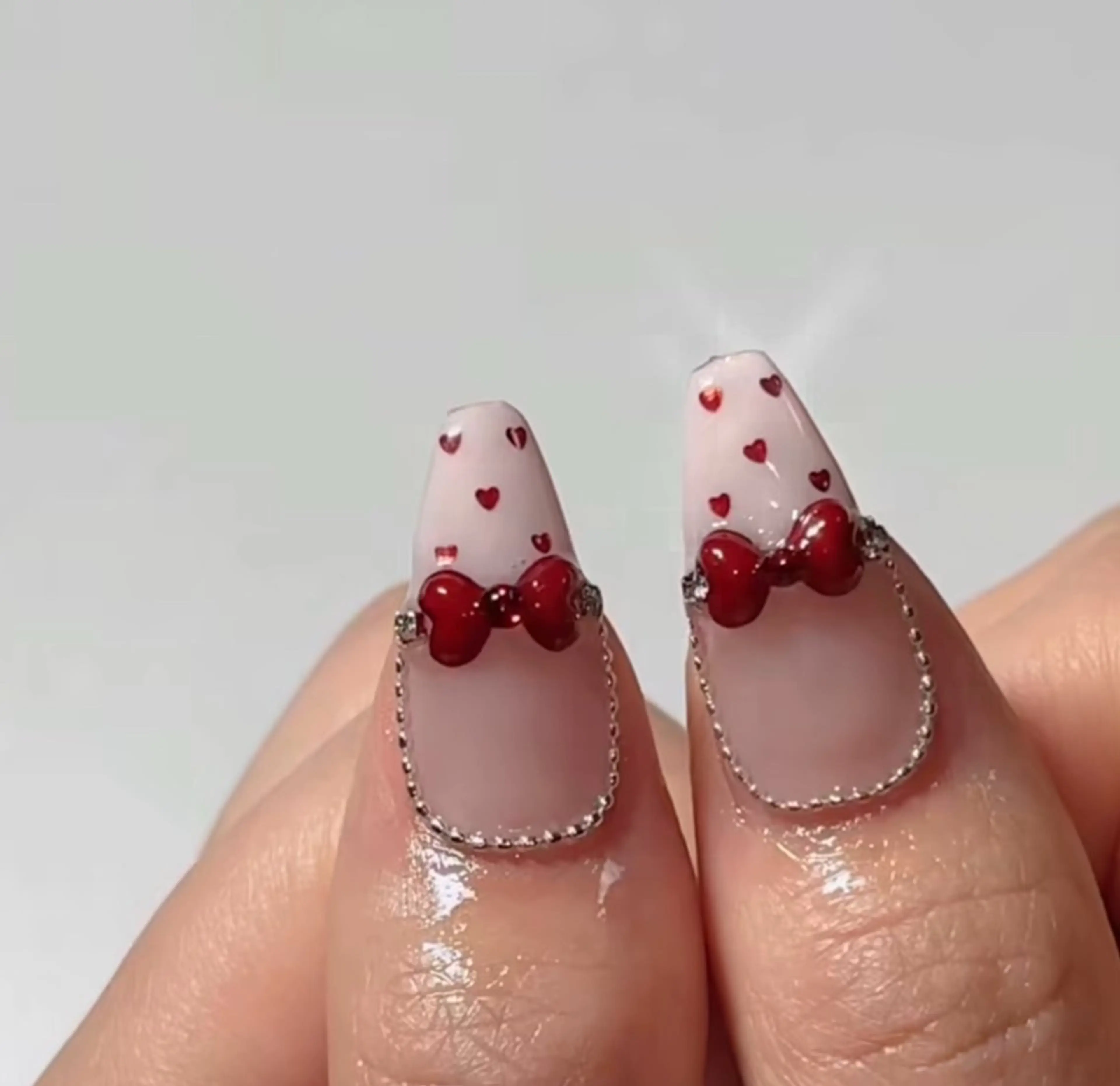 ネイル オーロラネイル フレンチネイル グラデーション 氷ネイル・うるうるネイル キラキラネイル ハンドネイル H.baby Nail Salonのネイルデザイン