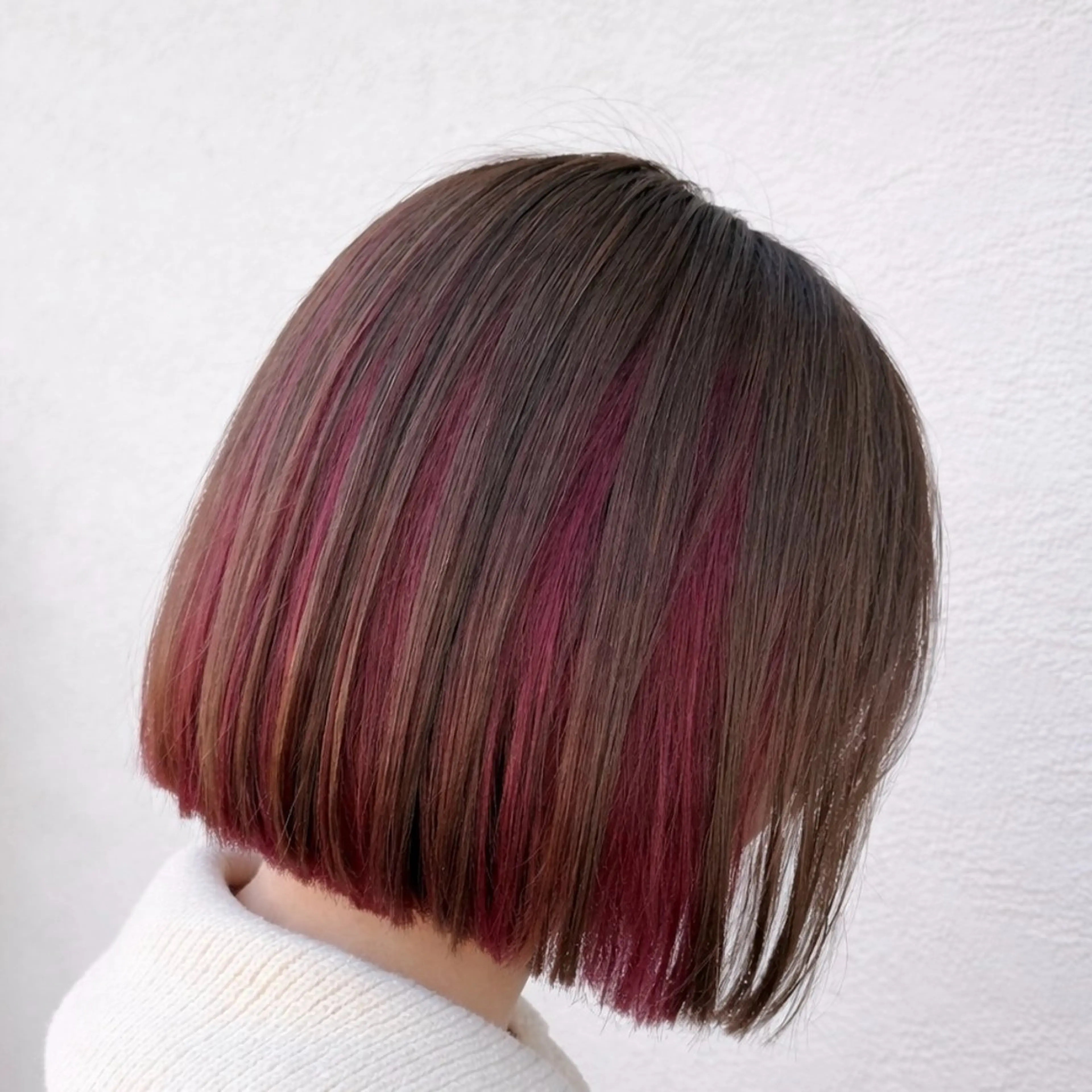 ショート カラー インナーカラー ボブ カット ヘアカラー 佐藤 舞のヘアスタイル