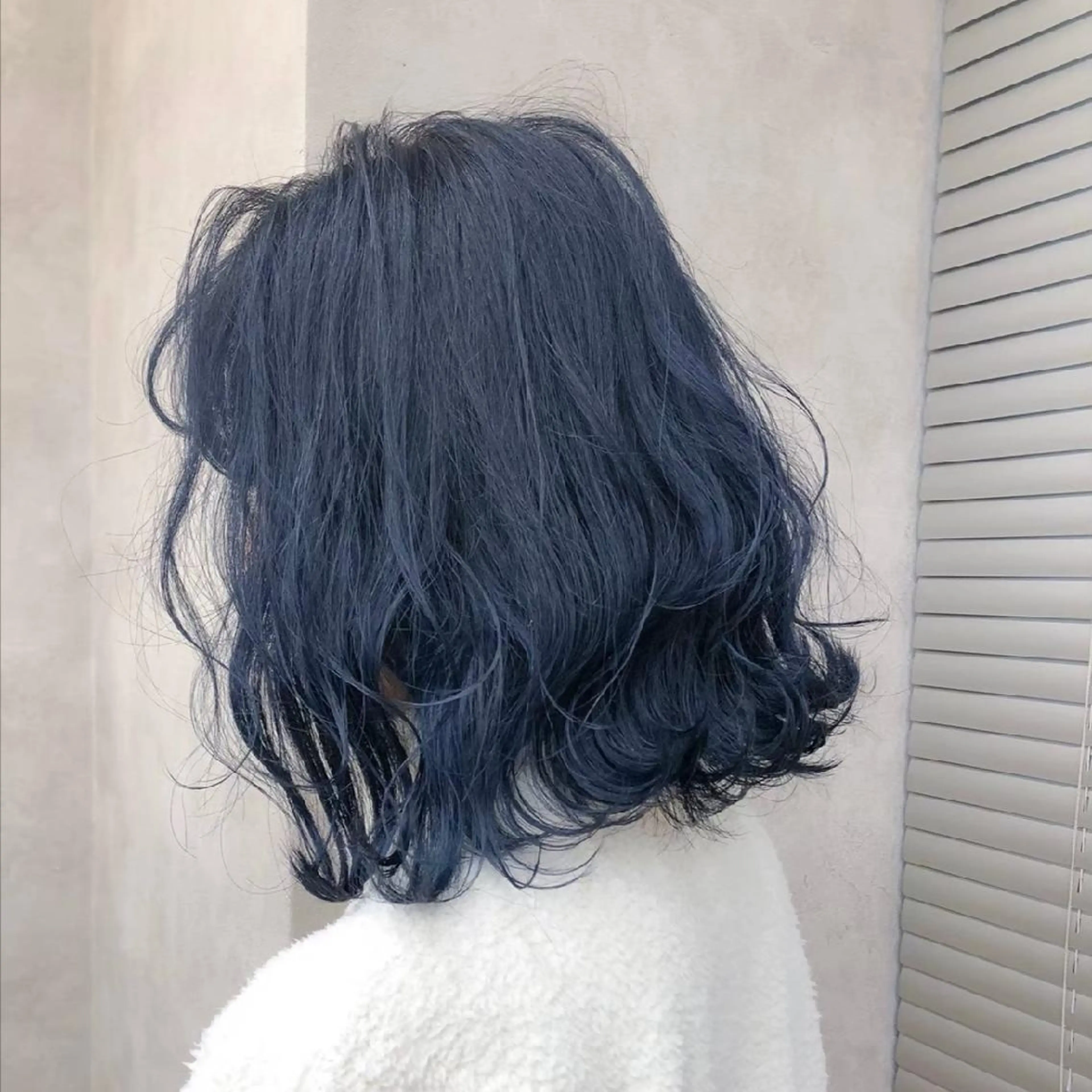 セミロング カラー 🤍💕ブリーチカラ ーAyaka💕🤍のヘアスタイル